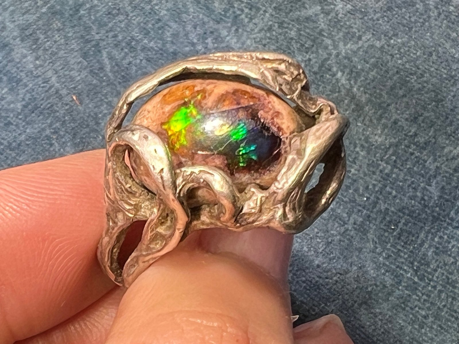 Mexican Jelly Boulder Opal Artisan Silver Ring. 0.9" Wide *Video*