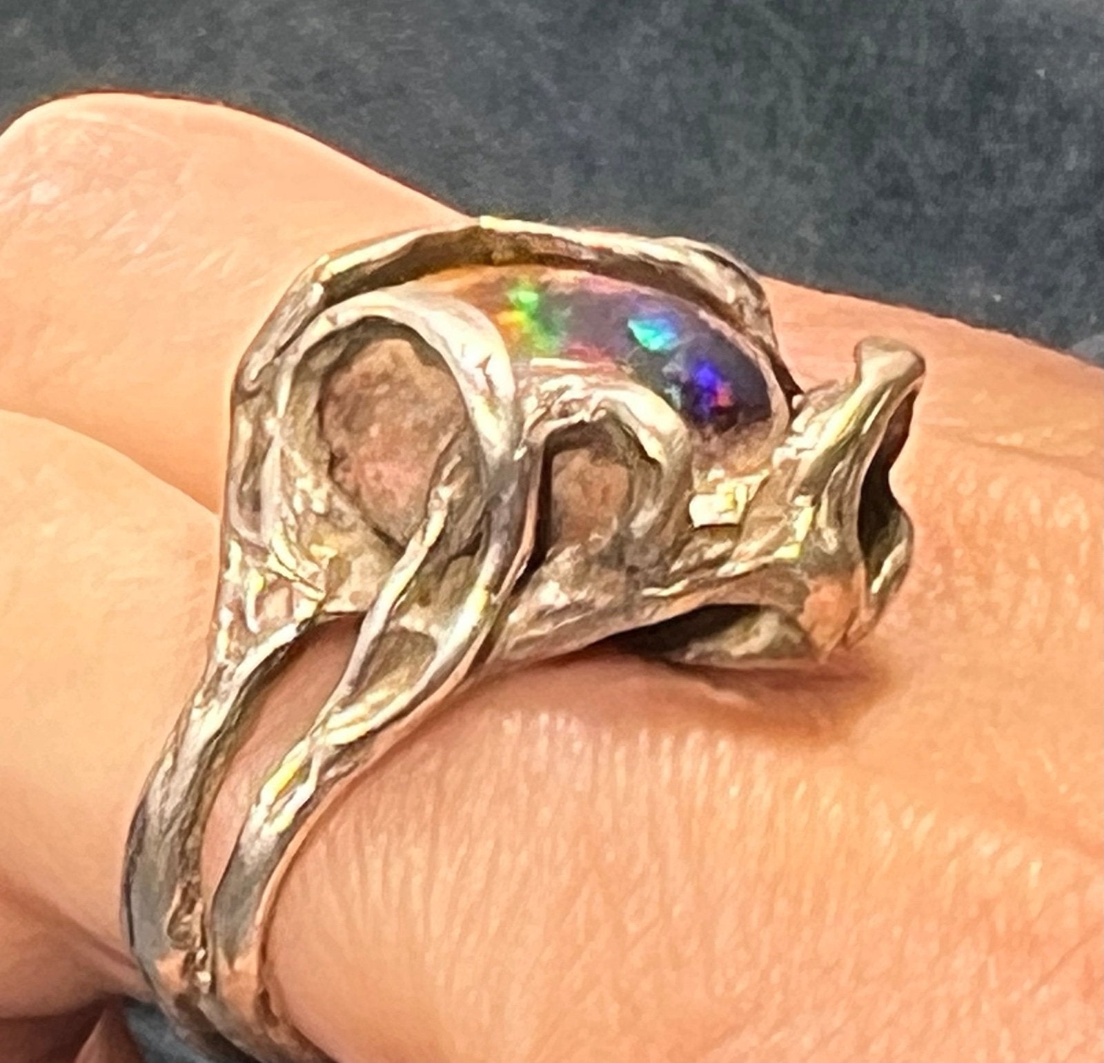 Mexican Jelly Boulder Opal Artisan Silver Ring. 0.9" Wide *Video*