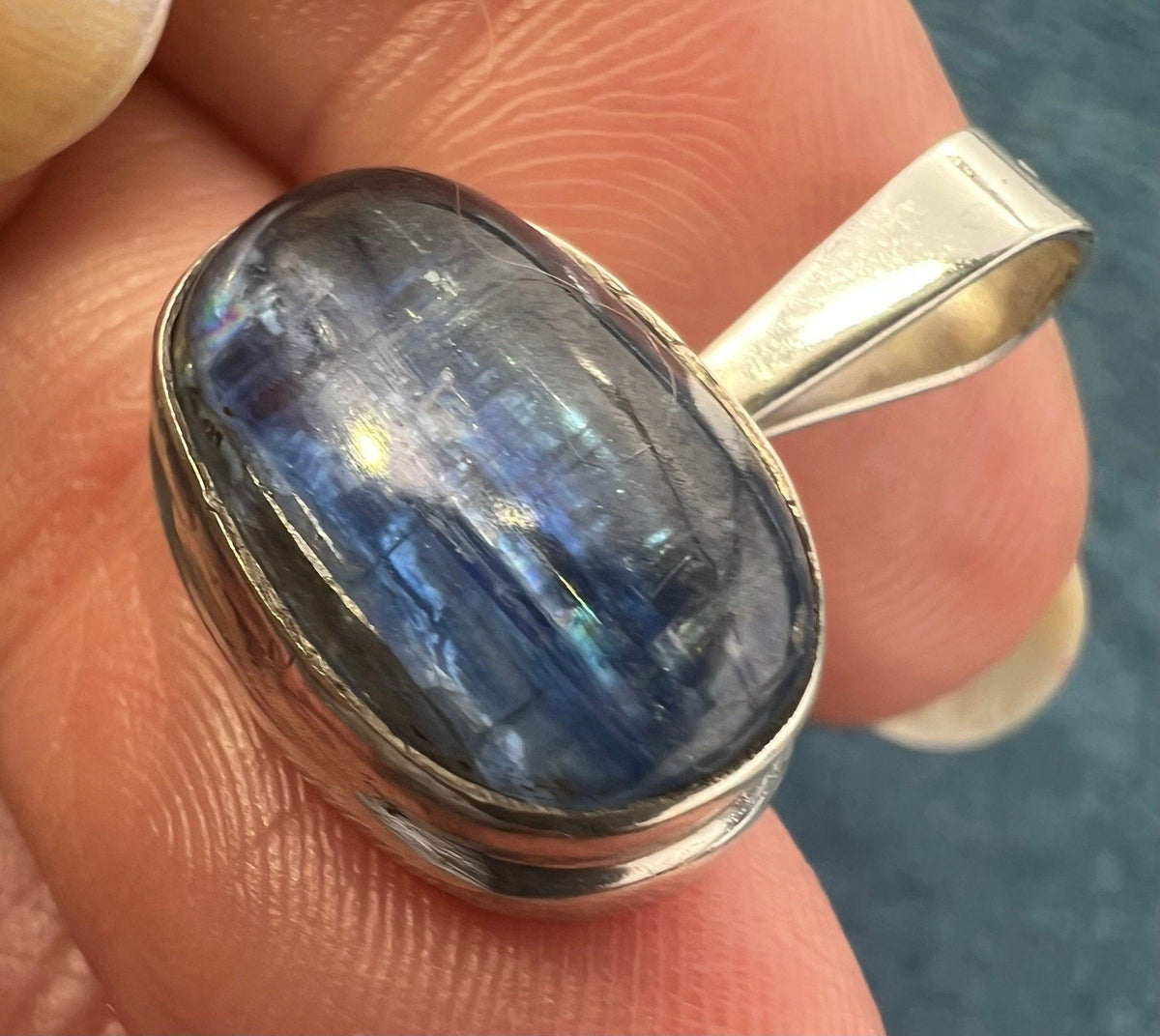Natural Blue Sapphire Pendant in 925 Silver Bezel *Video*