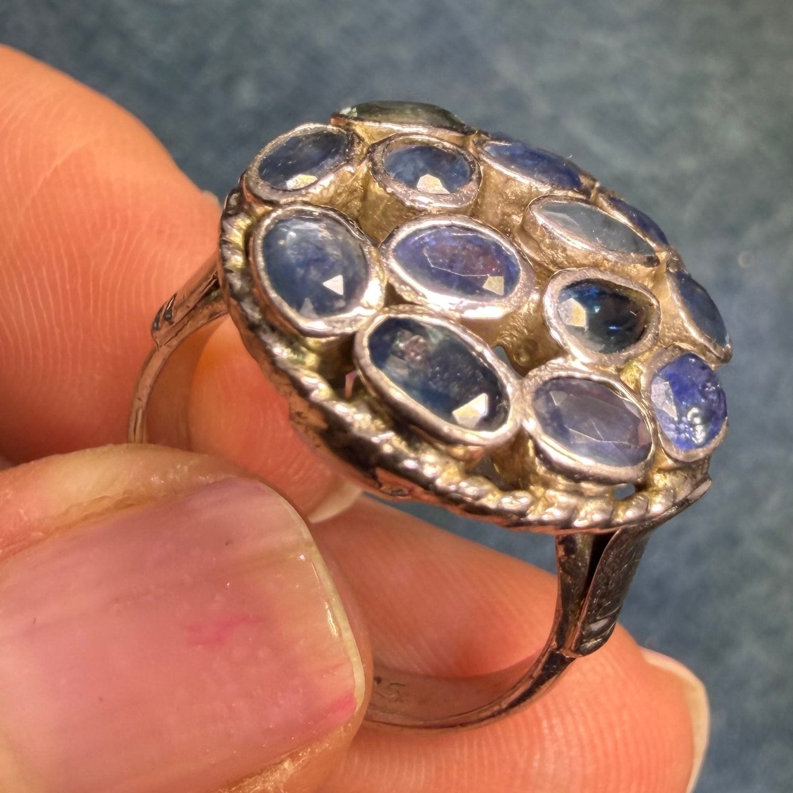 Natural Blue Sapphire "Sunburst" Harem Ring. 3/4"+ 6g *Video*