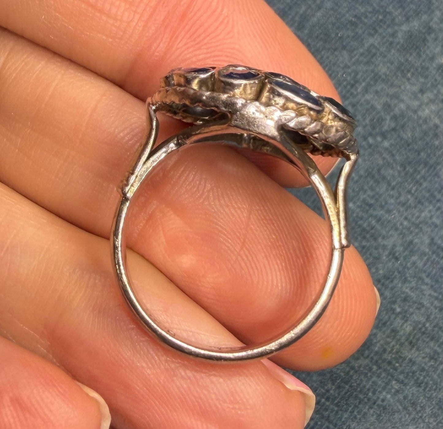 Natural Blue Sapphire "Sunburst" Harem Ring. 3/4"+ 6g *Video*