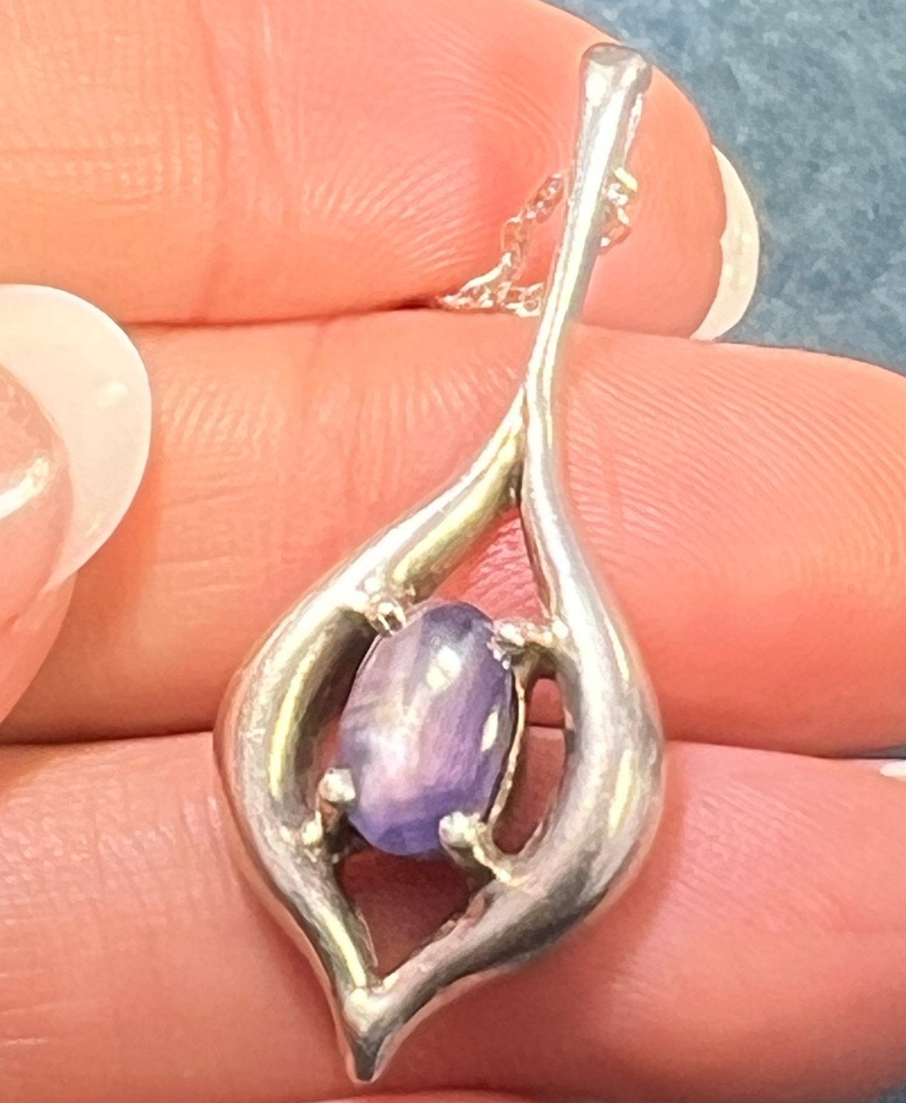 Natural Purple Blue Star Sapphire Silver Pendant. Free Chain *Video*