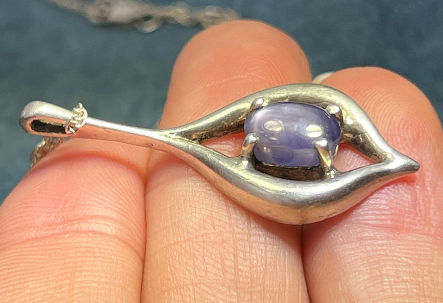 Natural Purple Blue Star Sapphire Silver Pendant. Free Chain *Video*