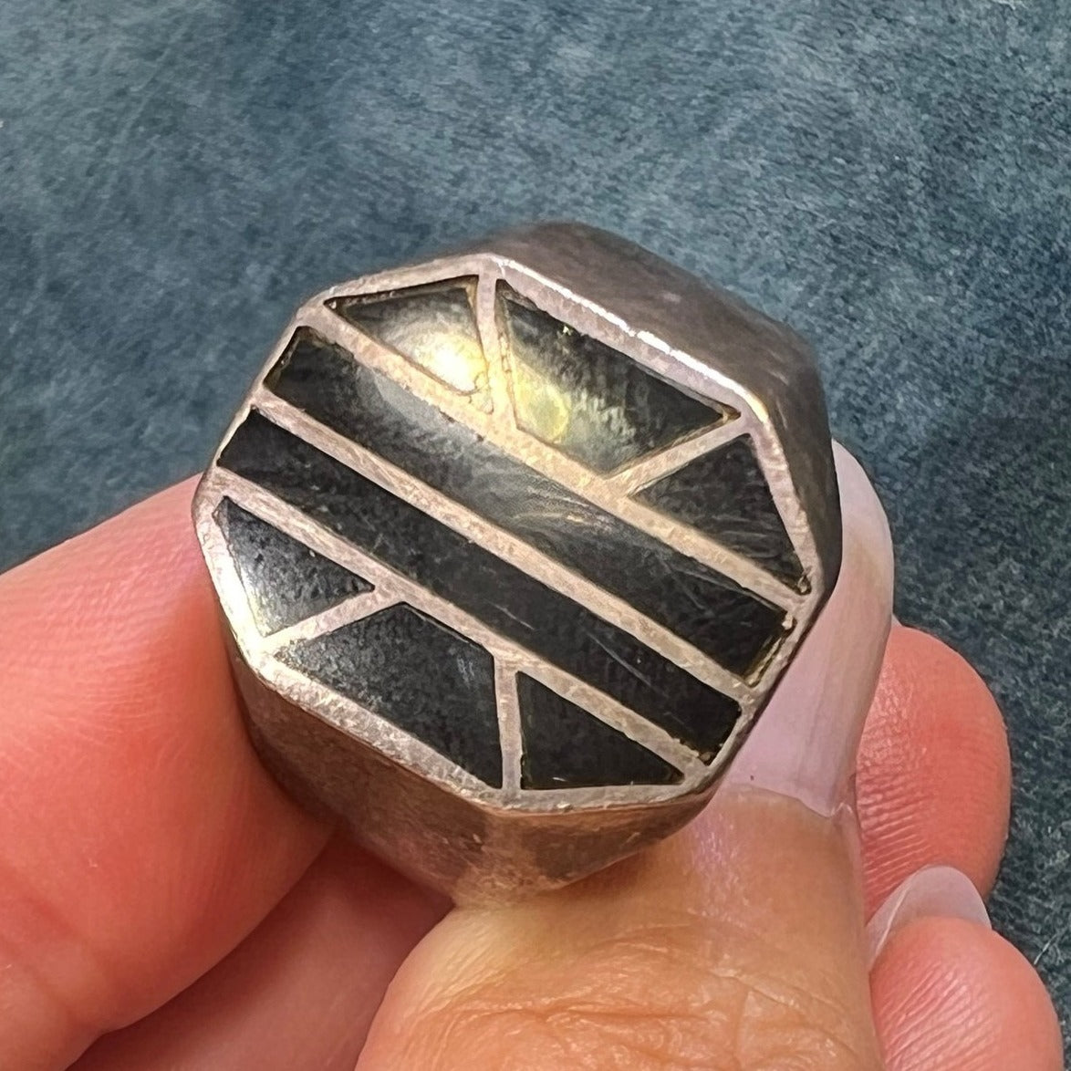 Old Pawn Tribal SPIDERWEB Silver Ring w Inlaid Onyx. 14g + 3/4"