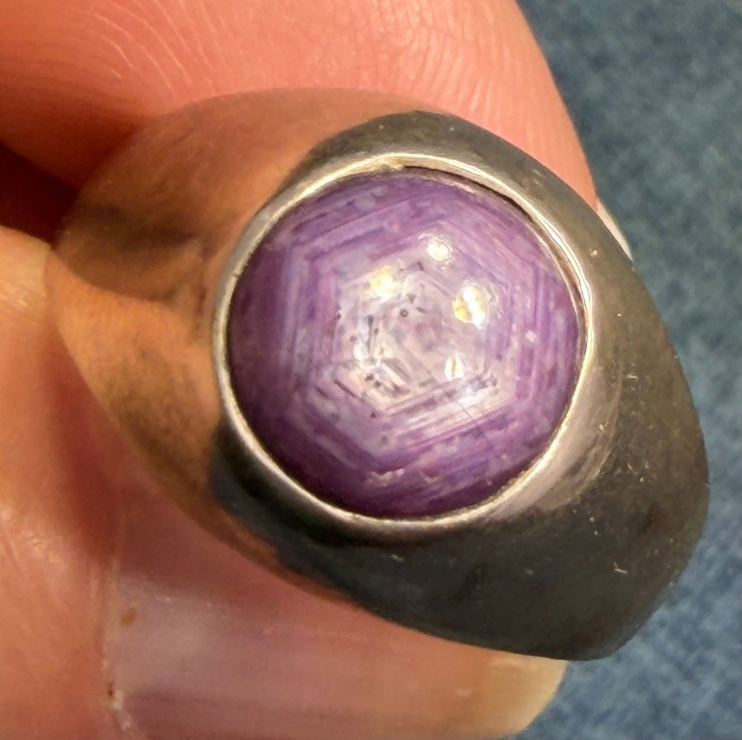 Purple Star Ruby / Sapphire Signet Ring in Sterling Silver. 7g *Video*