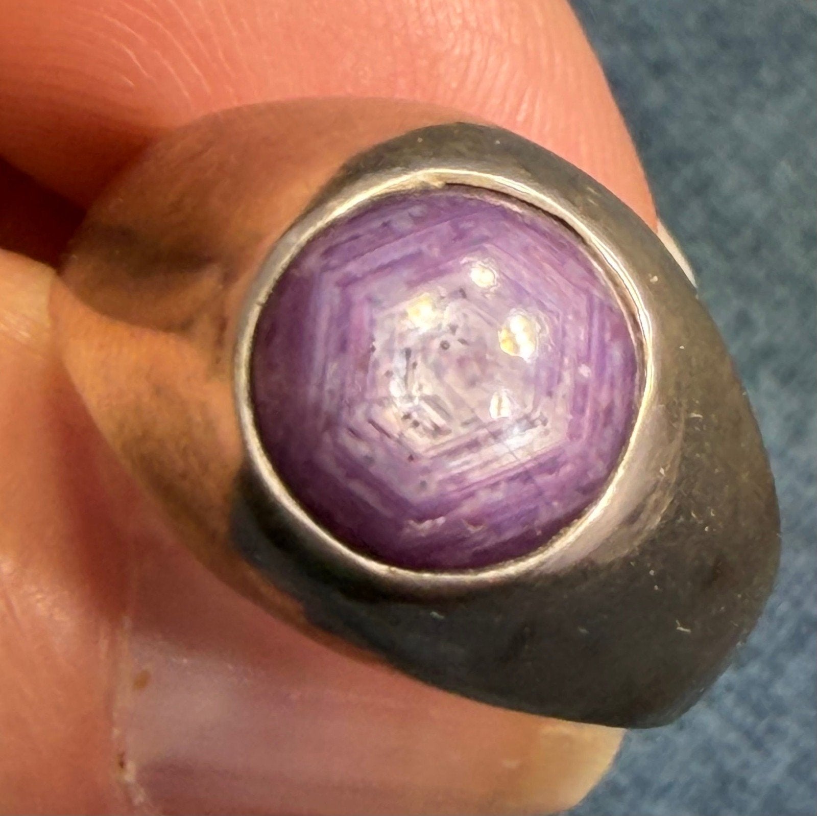 Purple Star Ruby / Sapphire Signet Ring in Sterling Silver. 7g *Video*