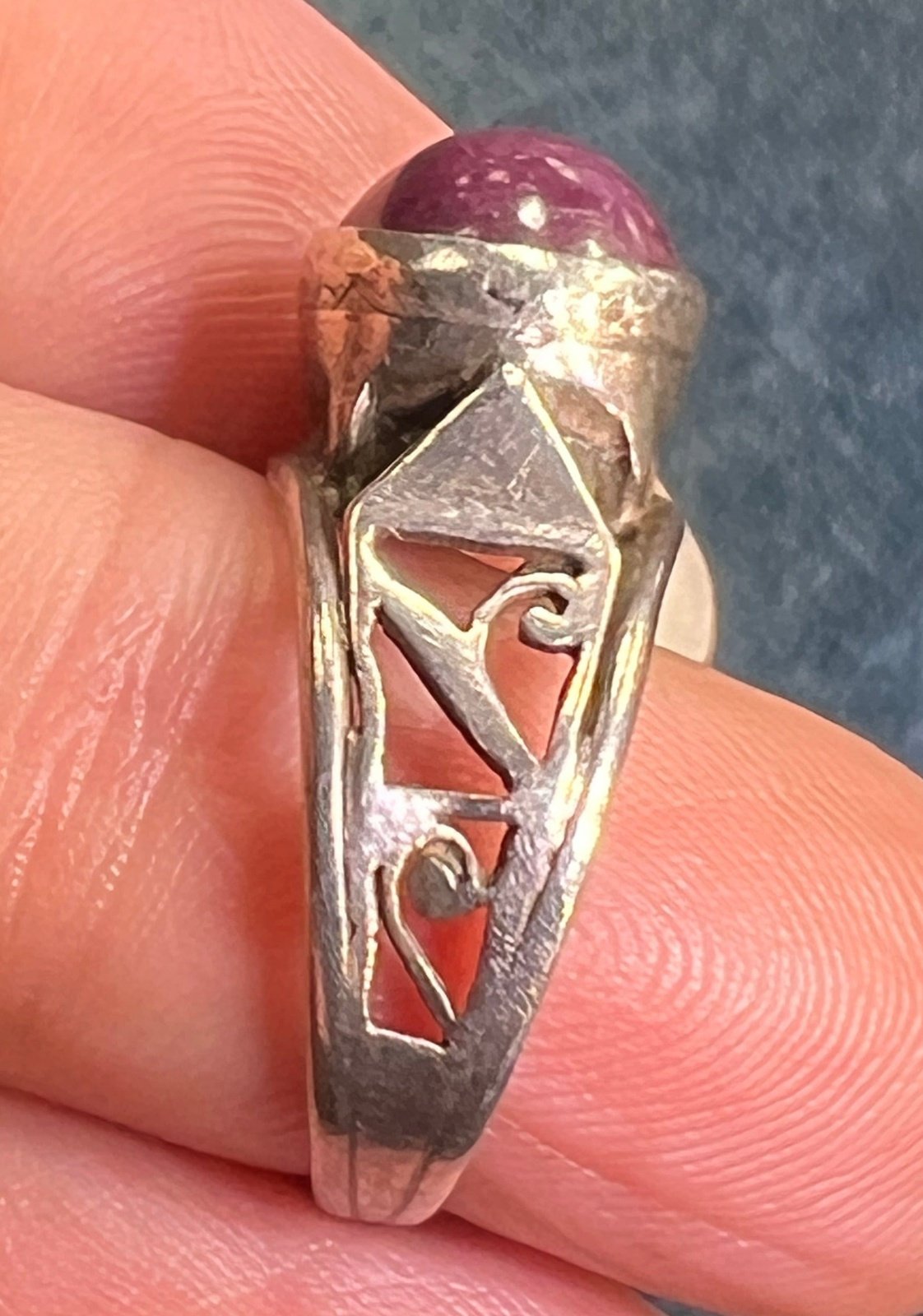 Sterling Silver Natural Red Star Sapphire / Ruby Ring *Video*