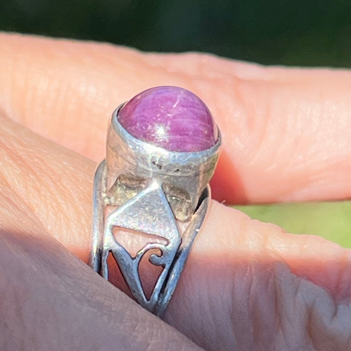 Sterling Silver Natural Red Star Sapphire / Ruby Ring *Video*