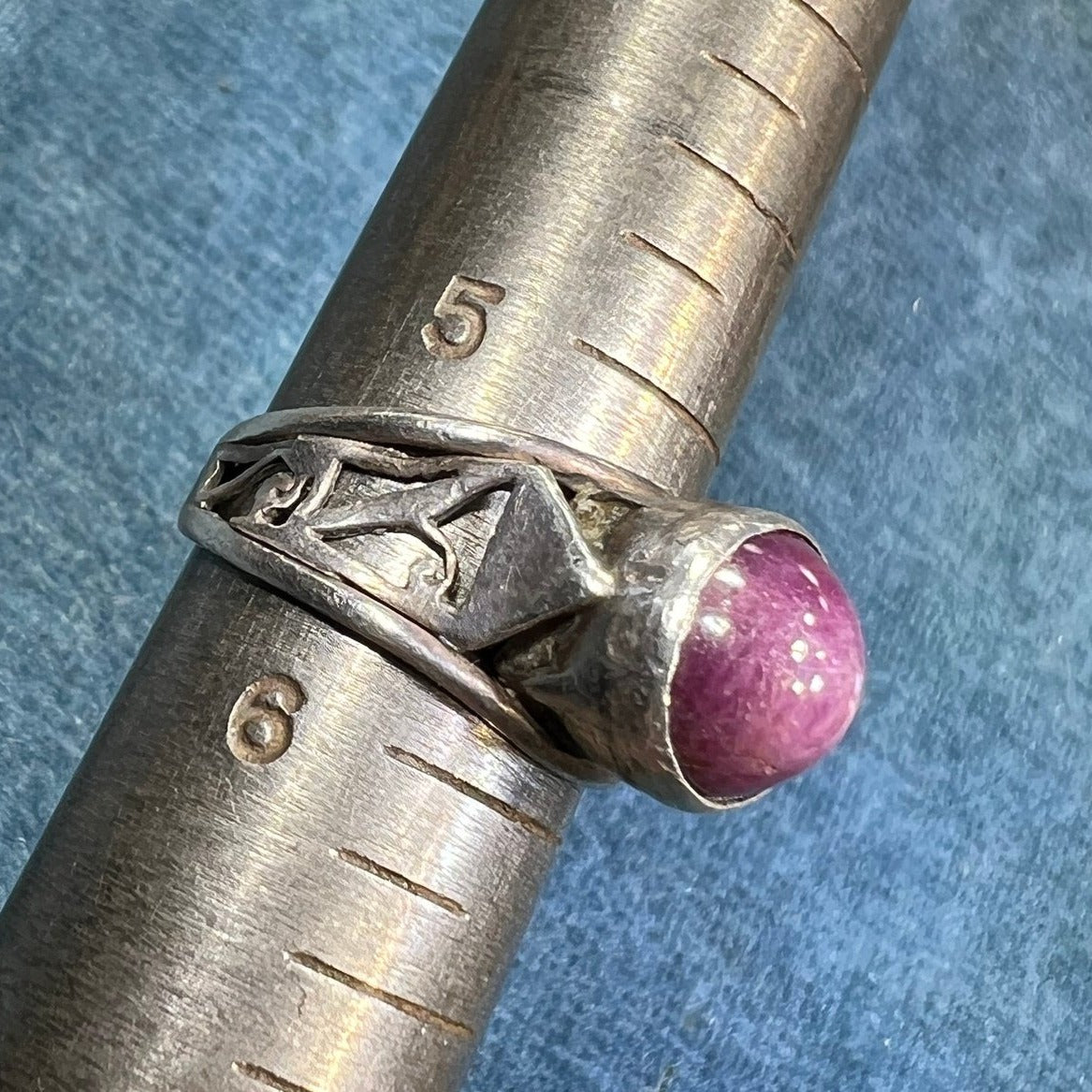 Sterling Silver Natural Red Star Sapphire / Ruby Ring *Video*