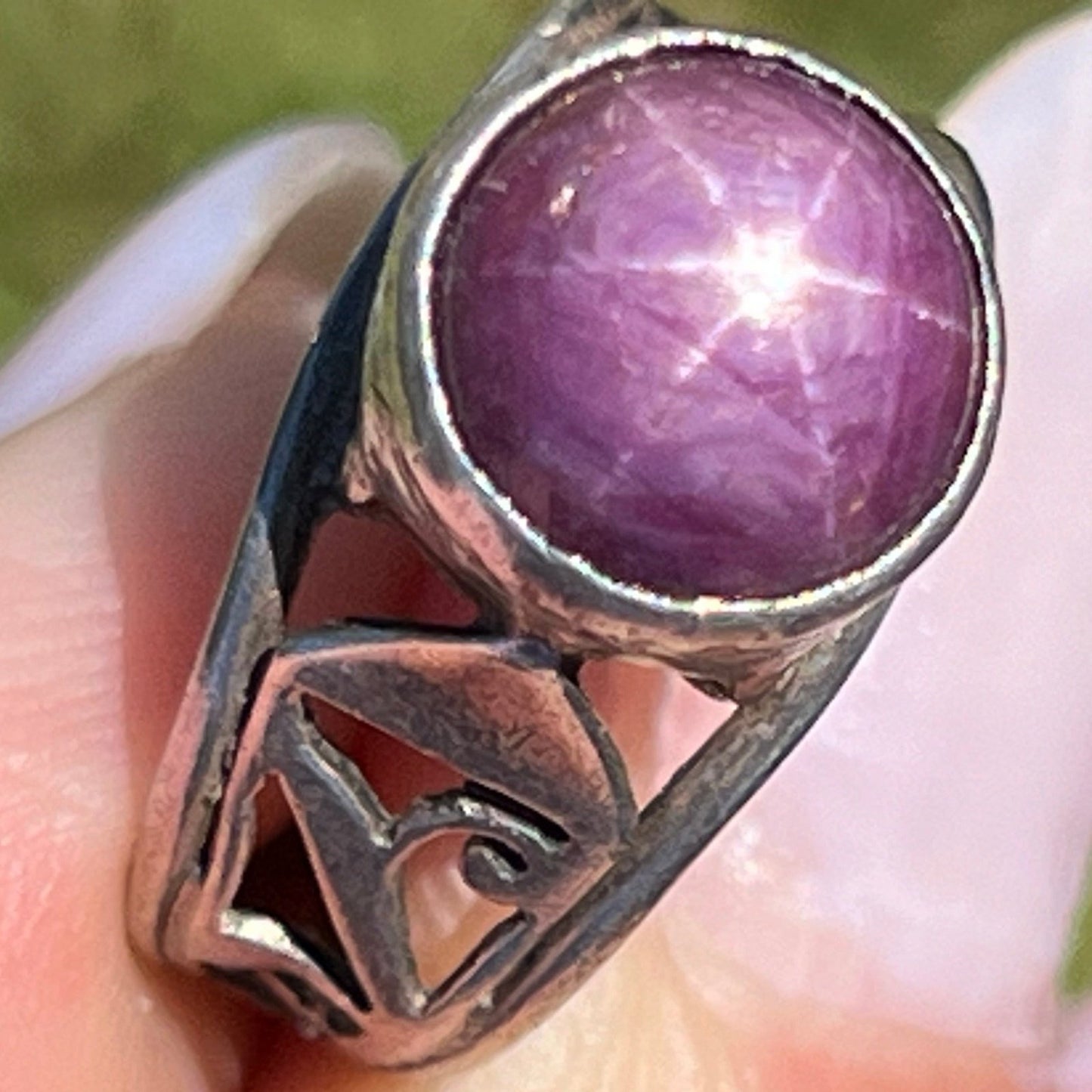 Sterling Silver Natural Red Star Sapphire / Ruby Ring *Video*