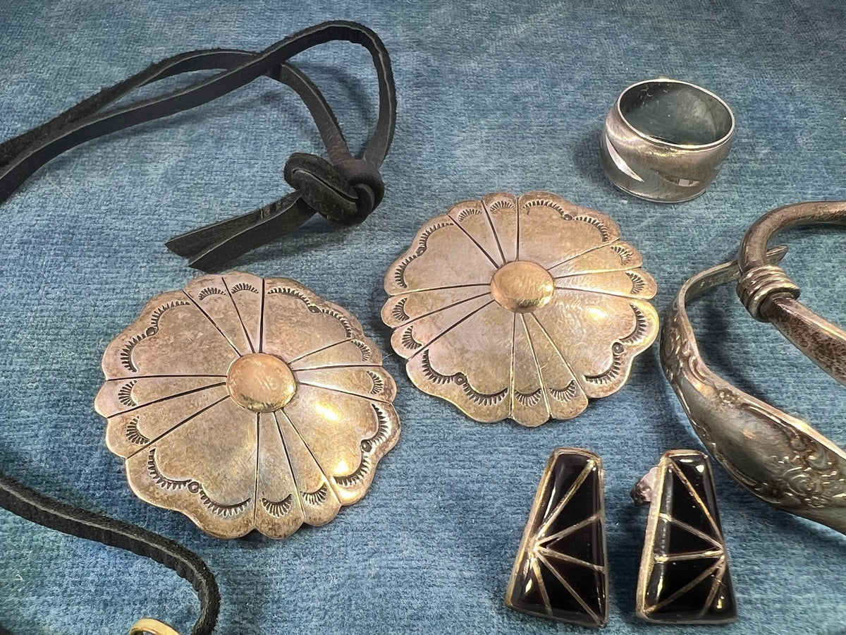 UNDER COST - Lot of 925 Jewelry + 14k /925 Begay Earrings - Box 5