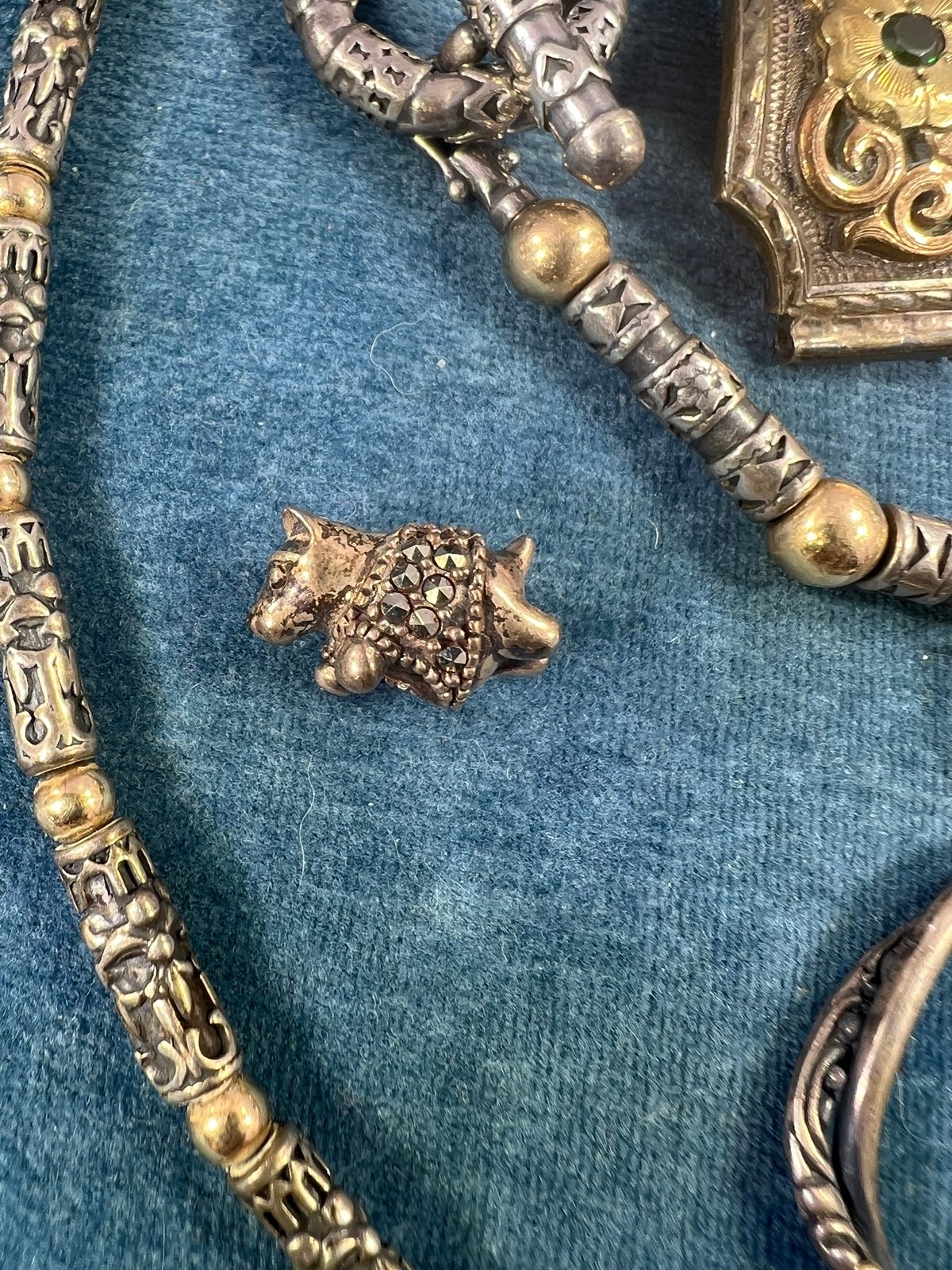 UNDER COST - Lot of 925 Jewelry + 925/ 18k Pendant - Box 6