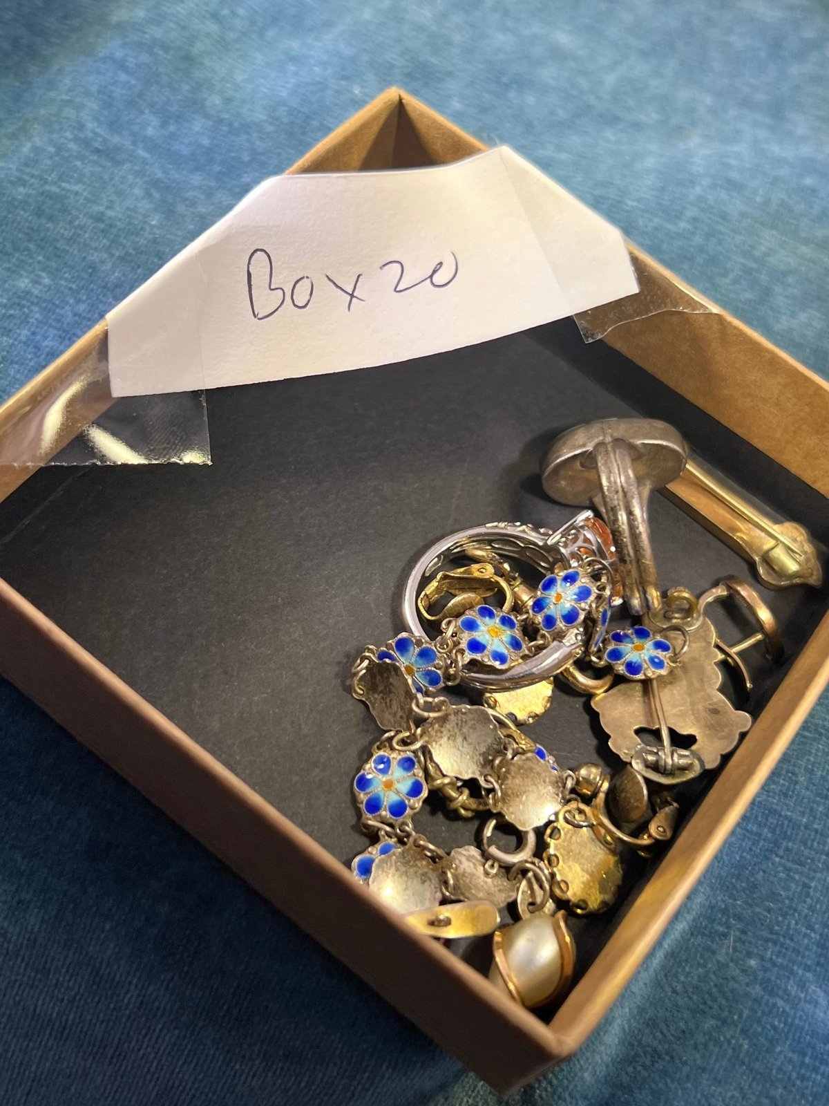 UNDER COST - Lot of 925 Jewelry w 10k Gold Moon Earrings - Box 20