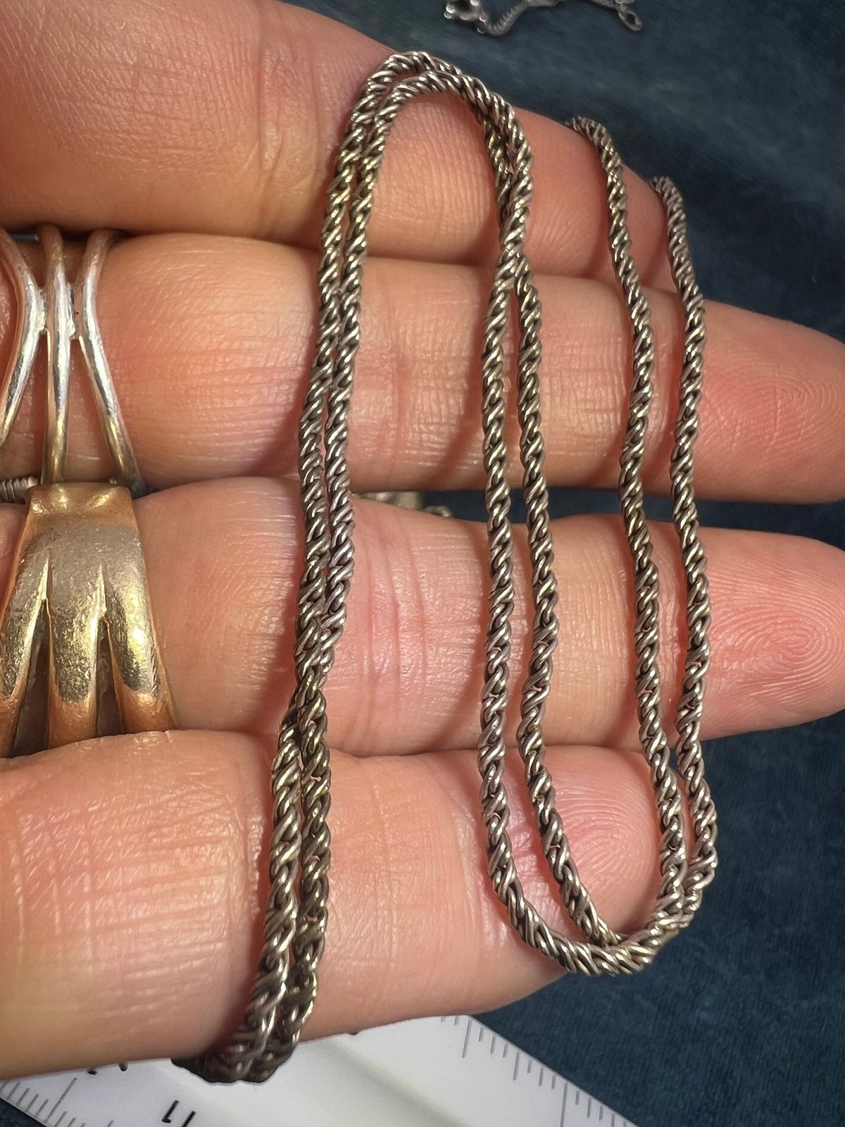UNDER COST - Lot of Jewelry - Jointed Mermaid + 925 Rope Chain - Box Z18