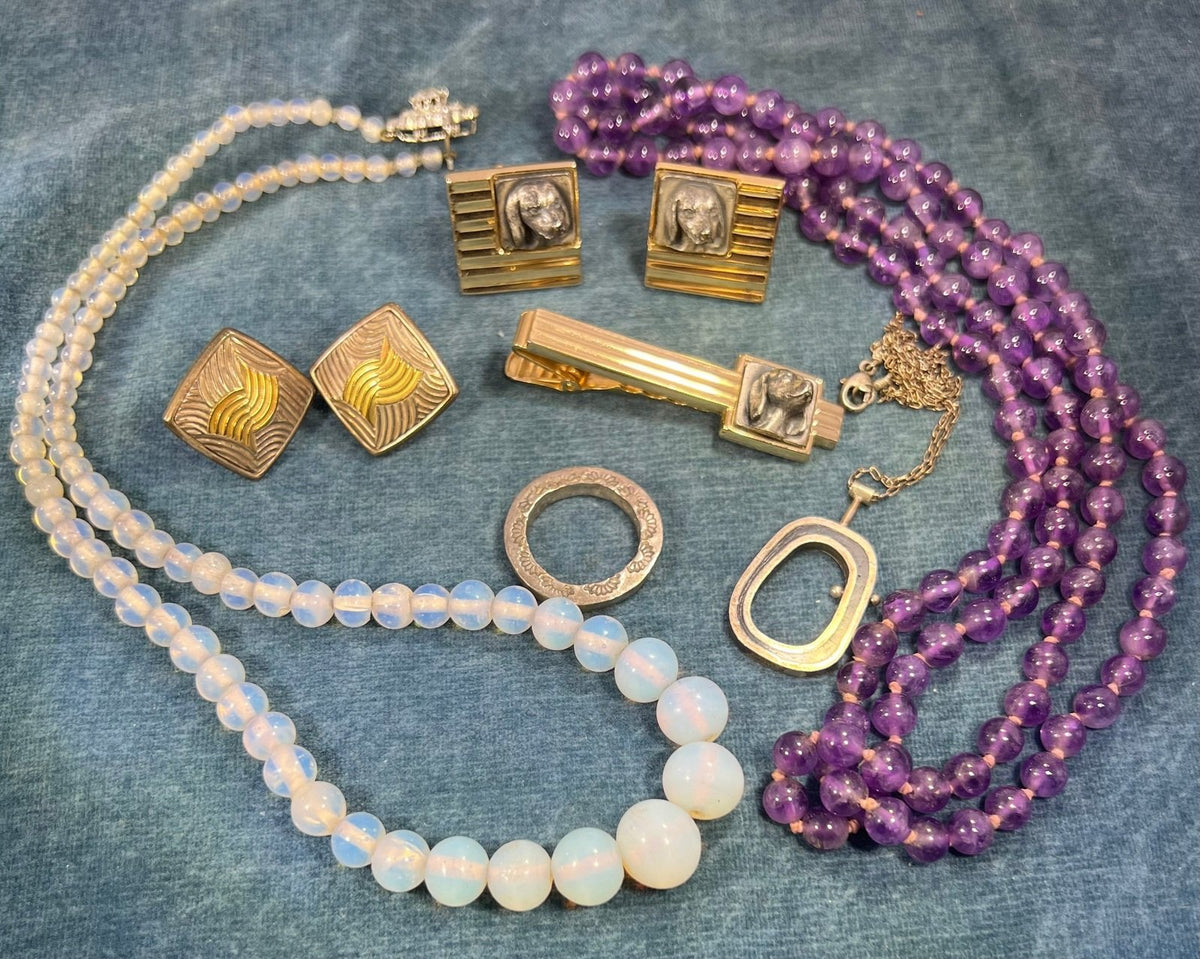 UNDER COST - Lot of Jewelry w 18k /Silver Designer Earrings - Box 14