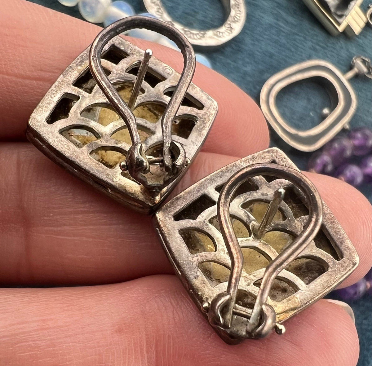 UNDER COST - Lot of Jewelry w 18k /Silver Designer Earrings - Box 14