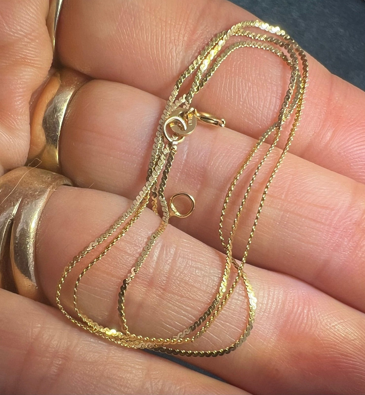 UNDER SCRAP 14k Gold Chain. Kinks Easily - 0176