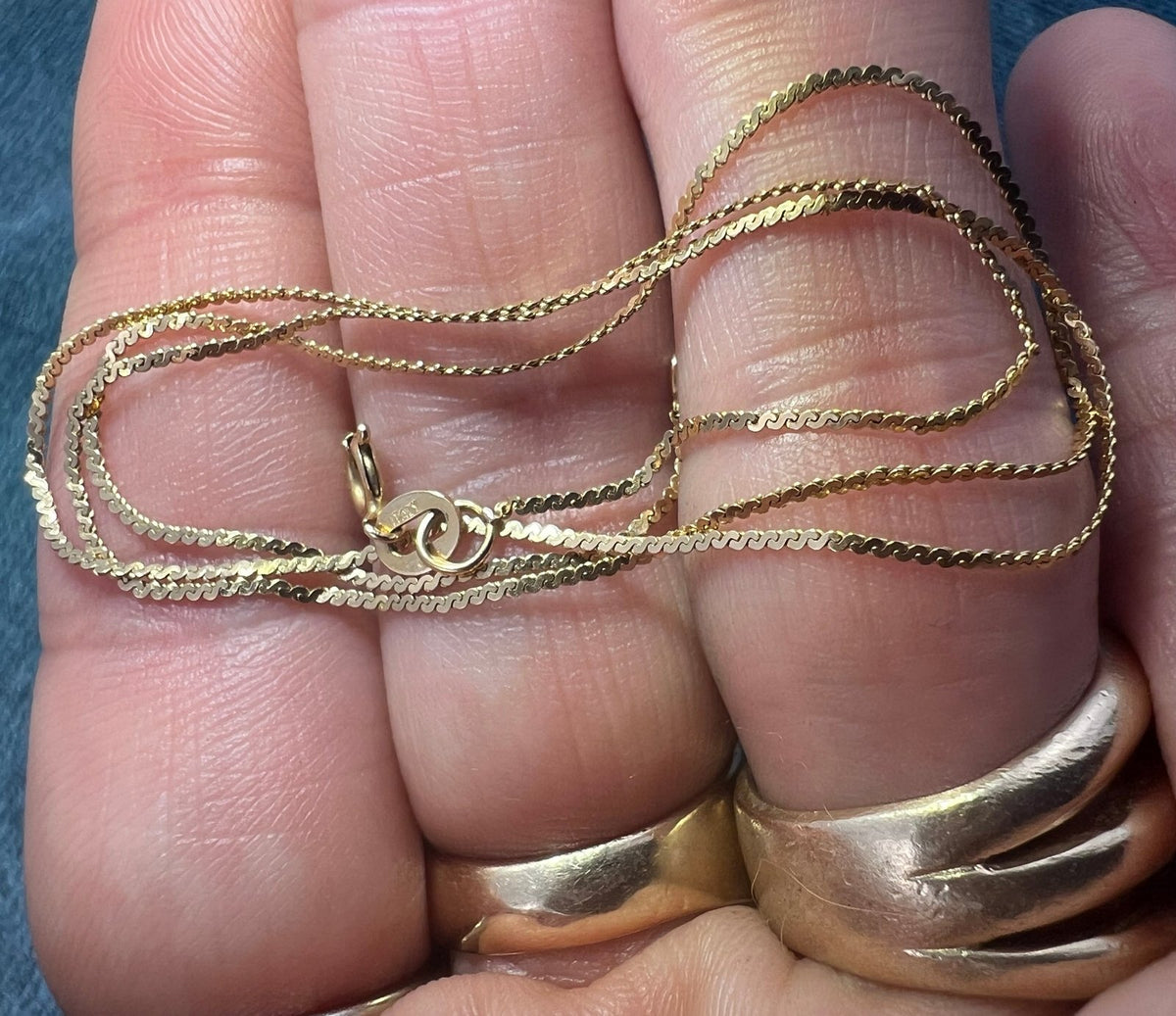 UNDER SCRAP 14k Gold Chain. Kinks Easily - 0176
