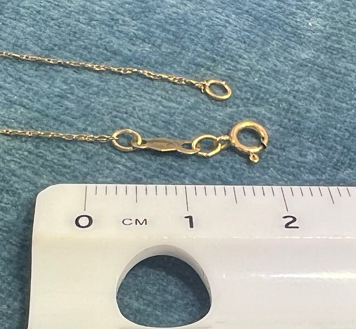 UNDER SCRAP 14k Gold Thin Chain. Kinks Easily - 0177