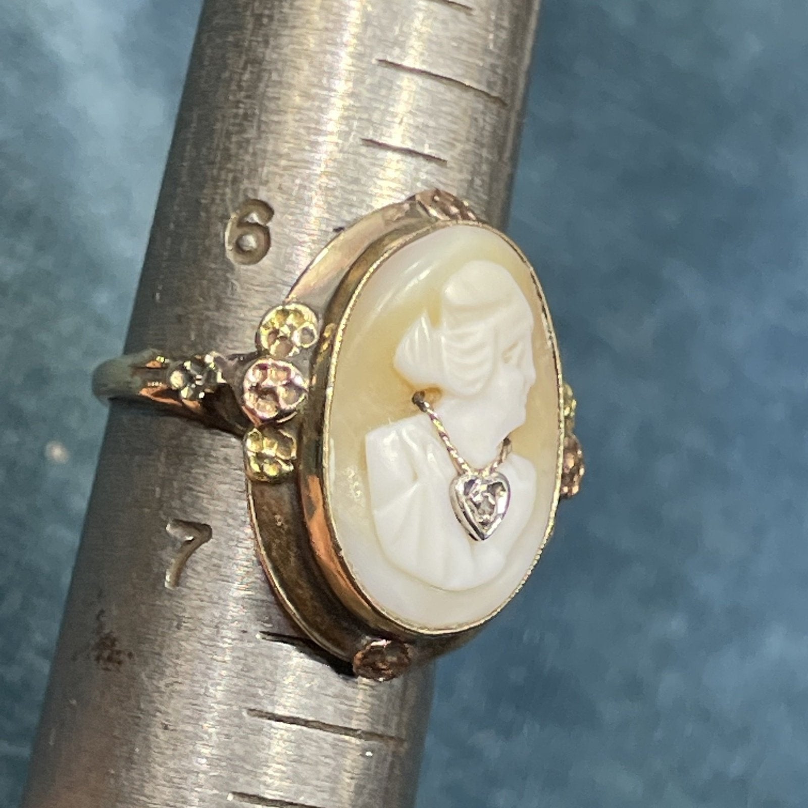 10K Yellow Gold Cameo Ring w Diamond Heart Necklace Roses Sea Green Mermaid