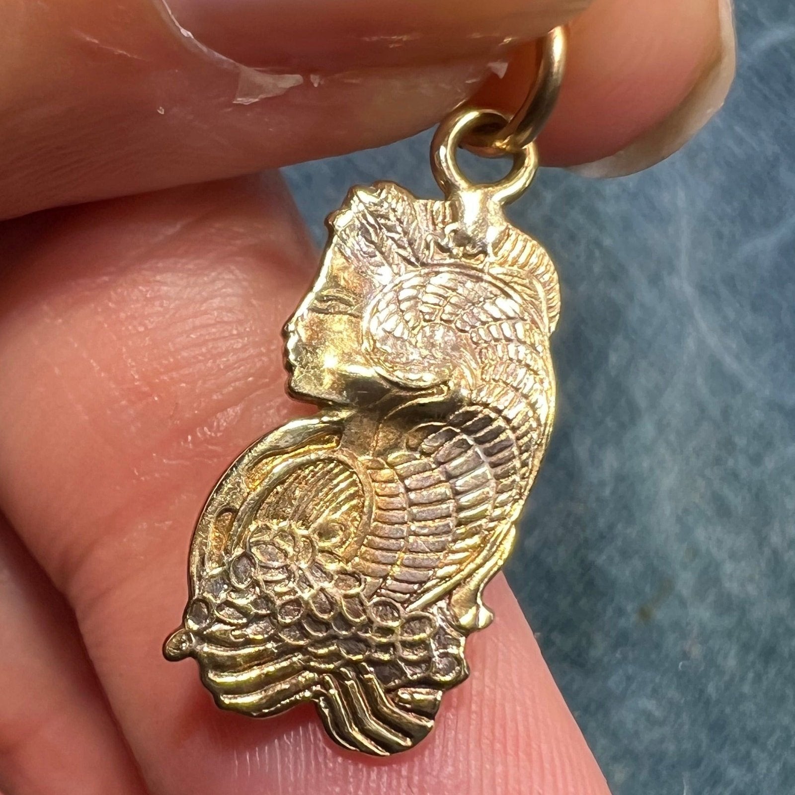 10k 2-Tone Gold Hawaiian Goddess of Sea Namaka-o-Kaha'i Pendant