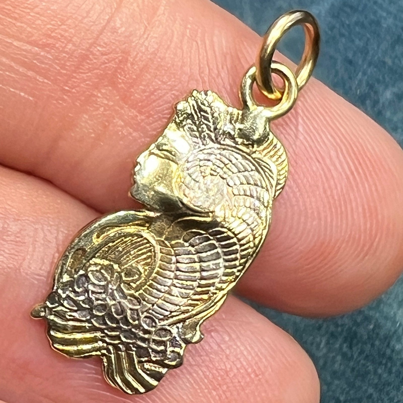 10k 2-Tone Gold Hawaiian Goddess of Sea Namaka-o-Kaha'i Pendant