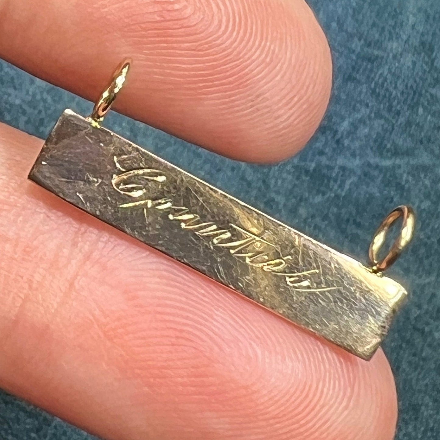 10k Gold COUNTESS Engraved Cursive Antique Pendant. 2 Bails