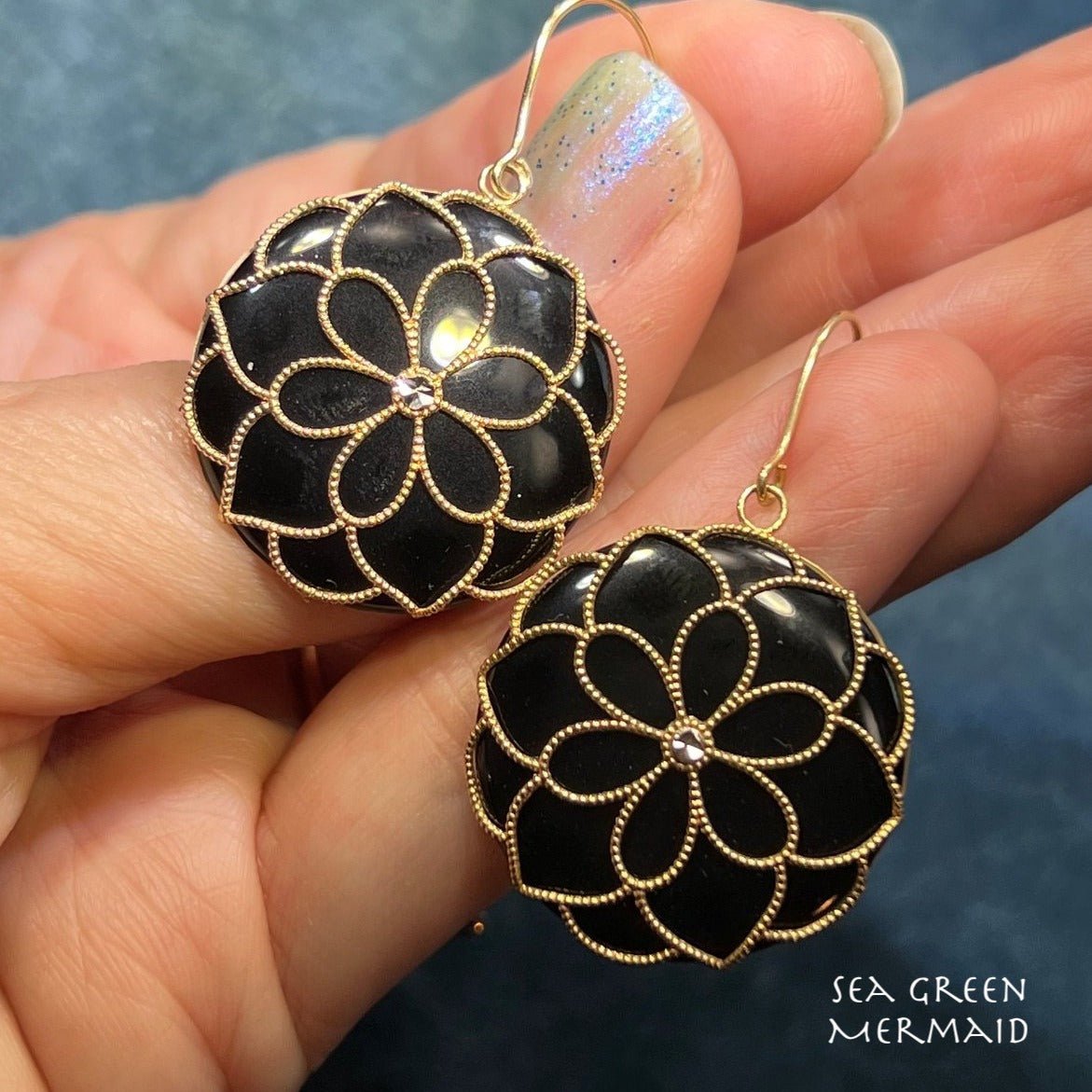 10k Gold Lotus Blossom Mandala Onyx Circle Earrings. 1.5"