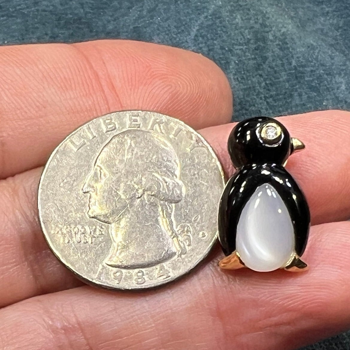 10k Gold Onyx PENGUIN Pendant w MOP Belly. Diamond Eye