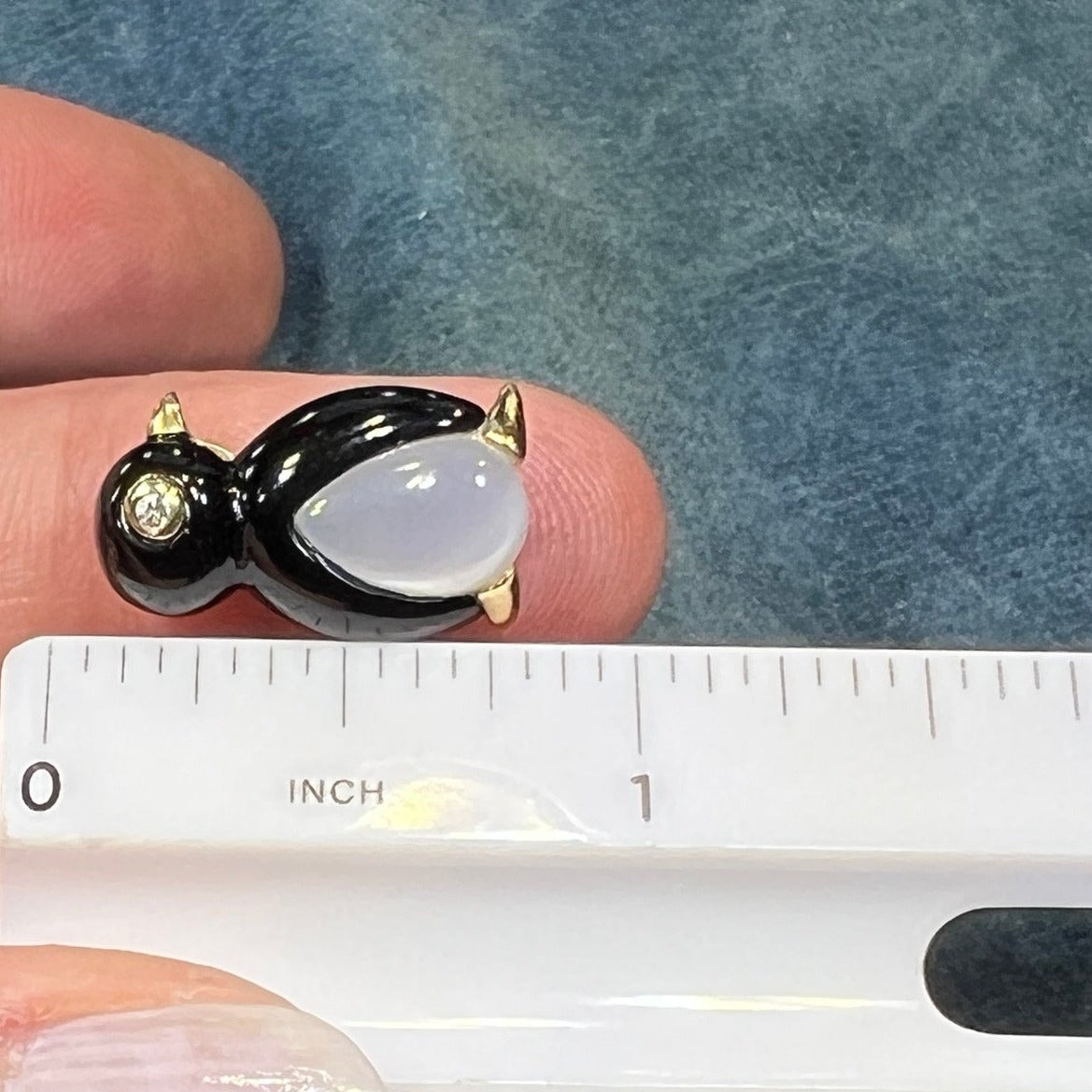 10k Gold Onyx PENGUIN Pendant w MOP Belly. Diamond Eye