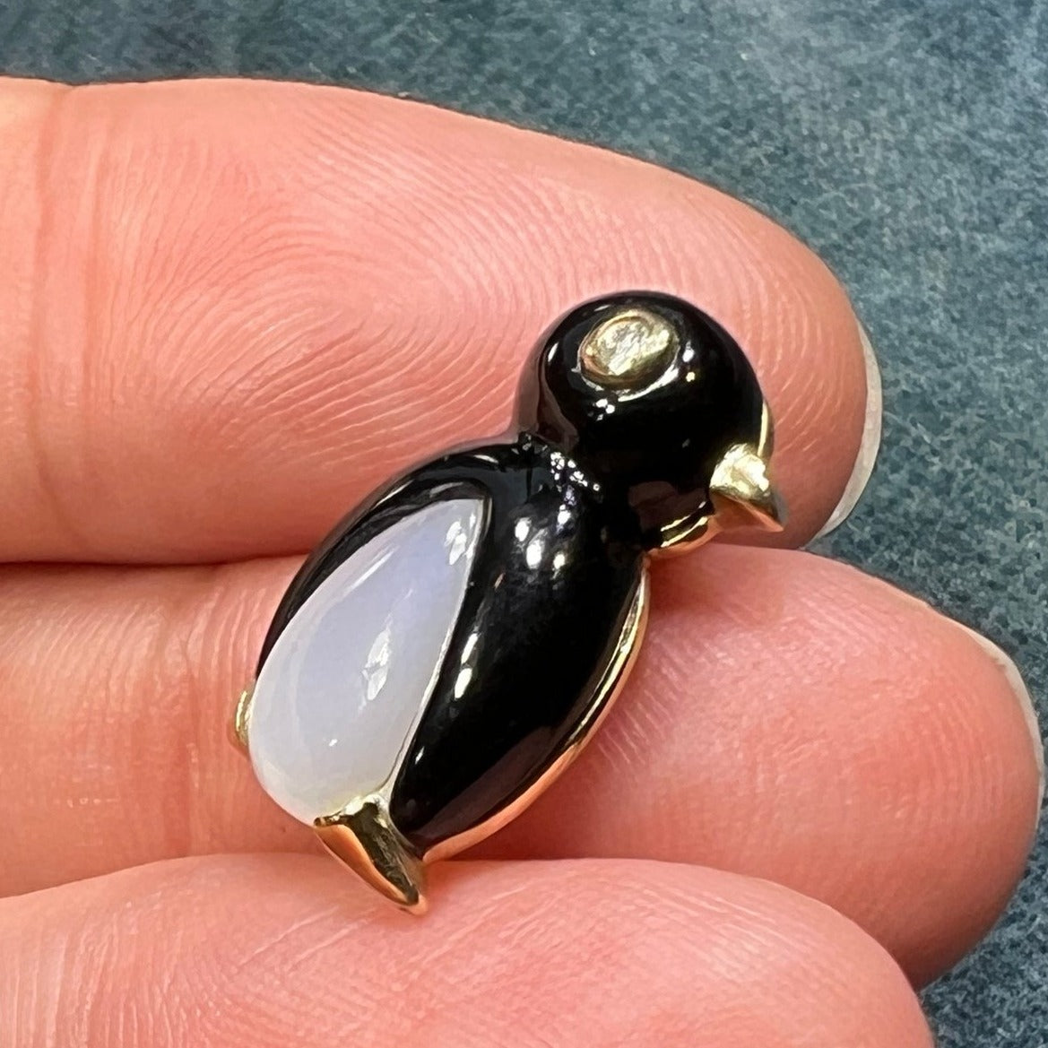 10k Gold Onyx PENGUIN Pendant w MOP Belly. Diamond Eye