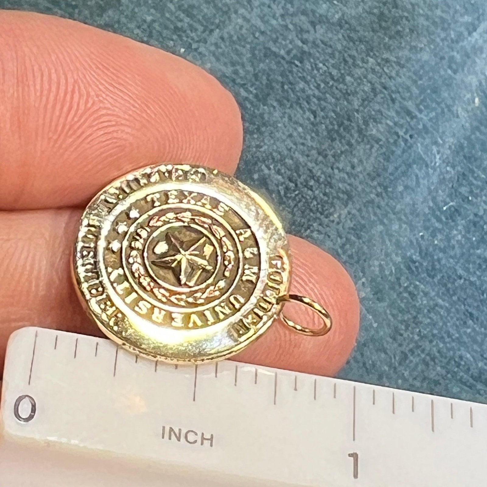 10k Gold TEXAS A&M University Golden Century Member Pendant