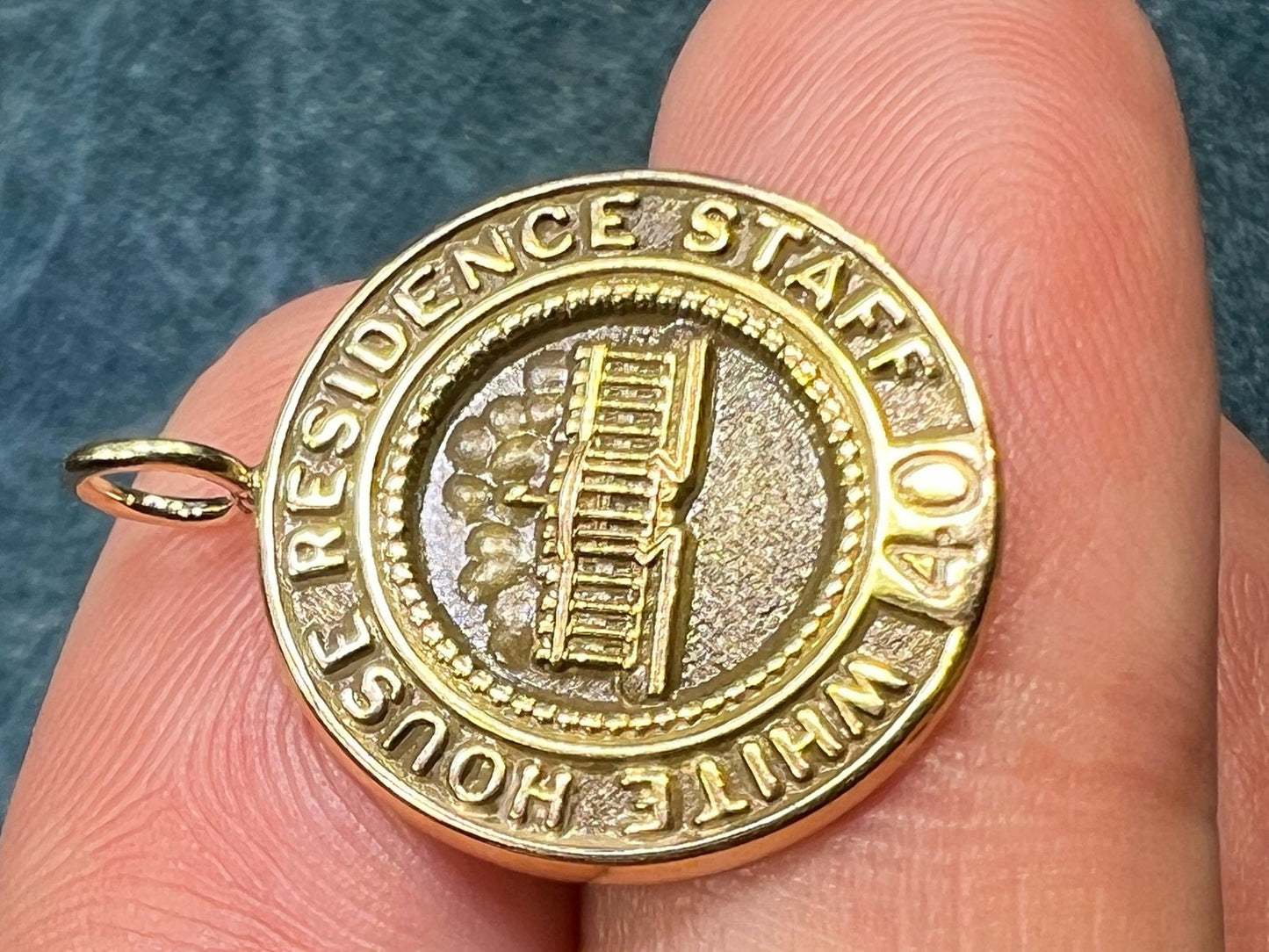 10k Gold WHITE HOUSE Staff 40 Years Honoree Pendant