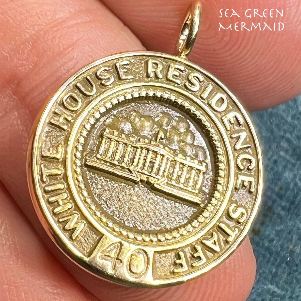 10k Gold WHITE HOUSE Staff 40 Years Honoree Pendant