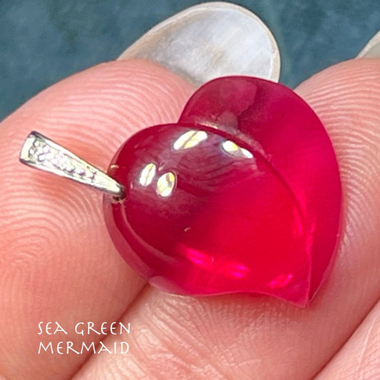 10k White Gold Cabochon Carved Red Heart Pendant