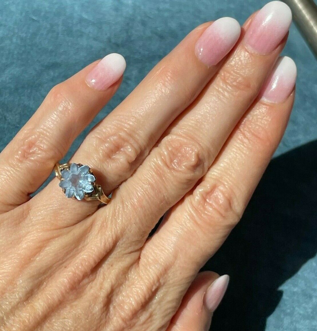 10k Yellow Gold Aquamarine SNOWFLAKE/ SUNFLOWER Ring. Baby Blue_b100_18