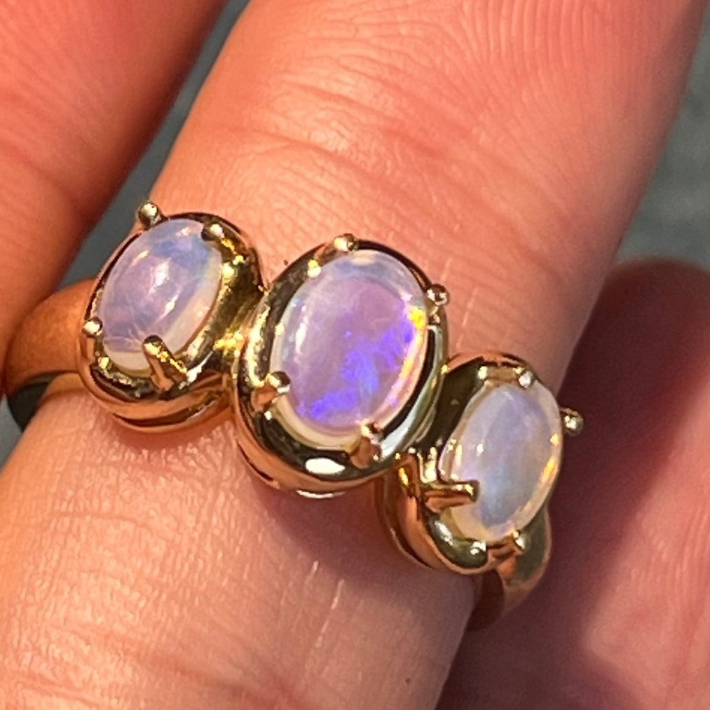 10k Yellow Gold Australian Lavender Jelly 3 Opal Ring *VIDEO*