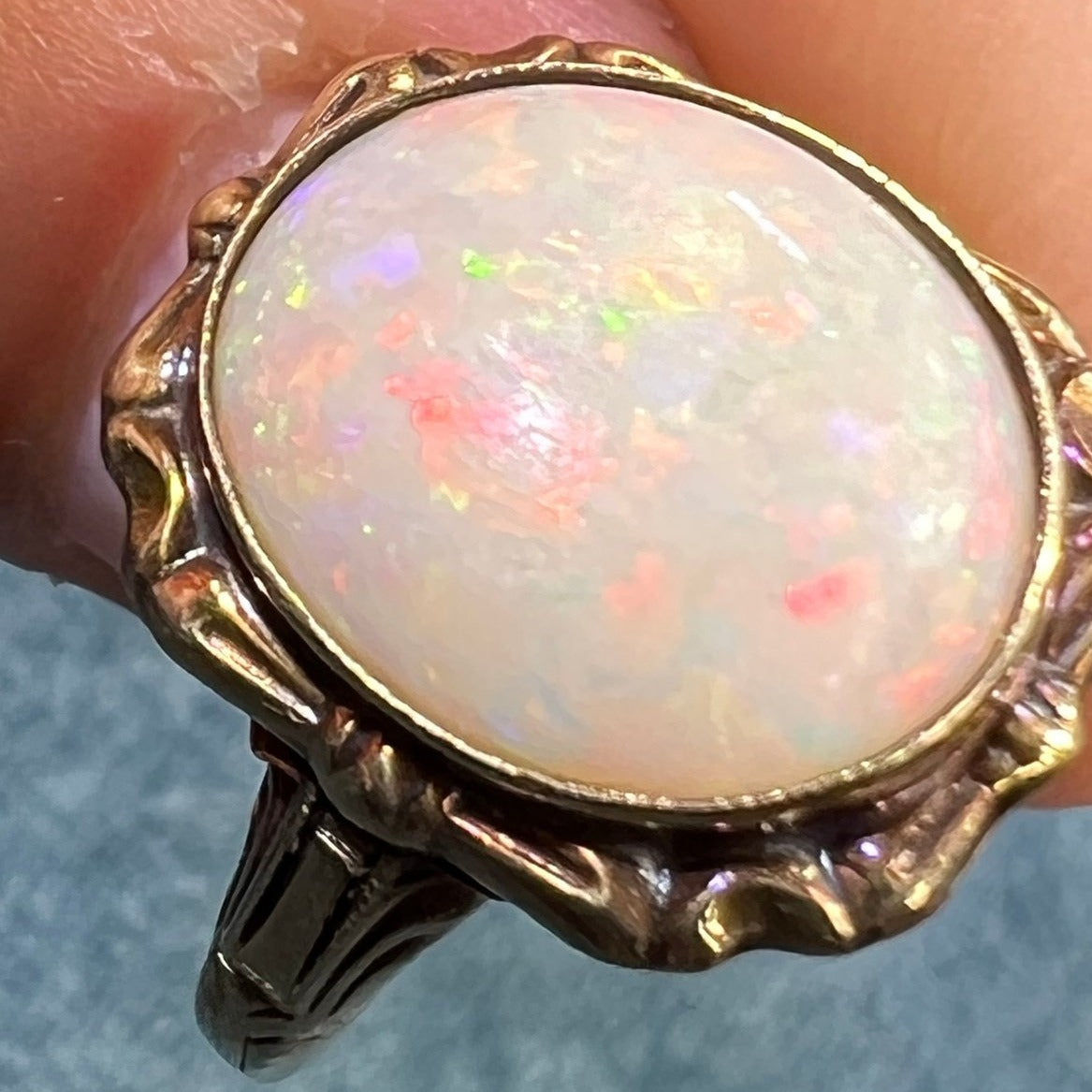 10k Yellow Gold Australian Opal Ring. Scrolled Frame *VIDEO*