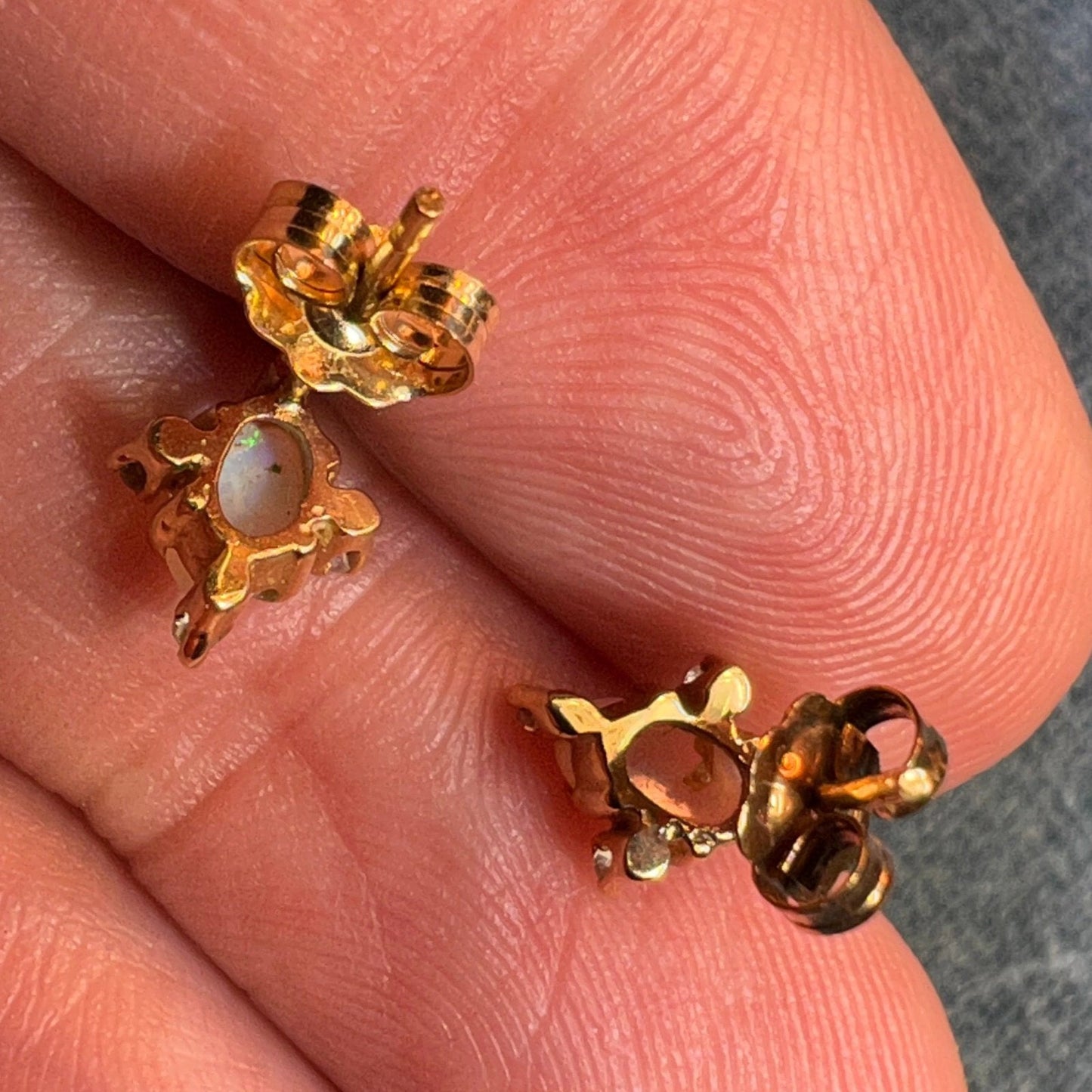 10k Gold Australian Crystal Jelly Opal Earrings w Diamonds. TINY! *Video*
