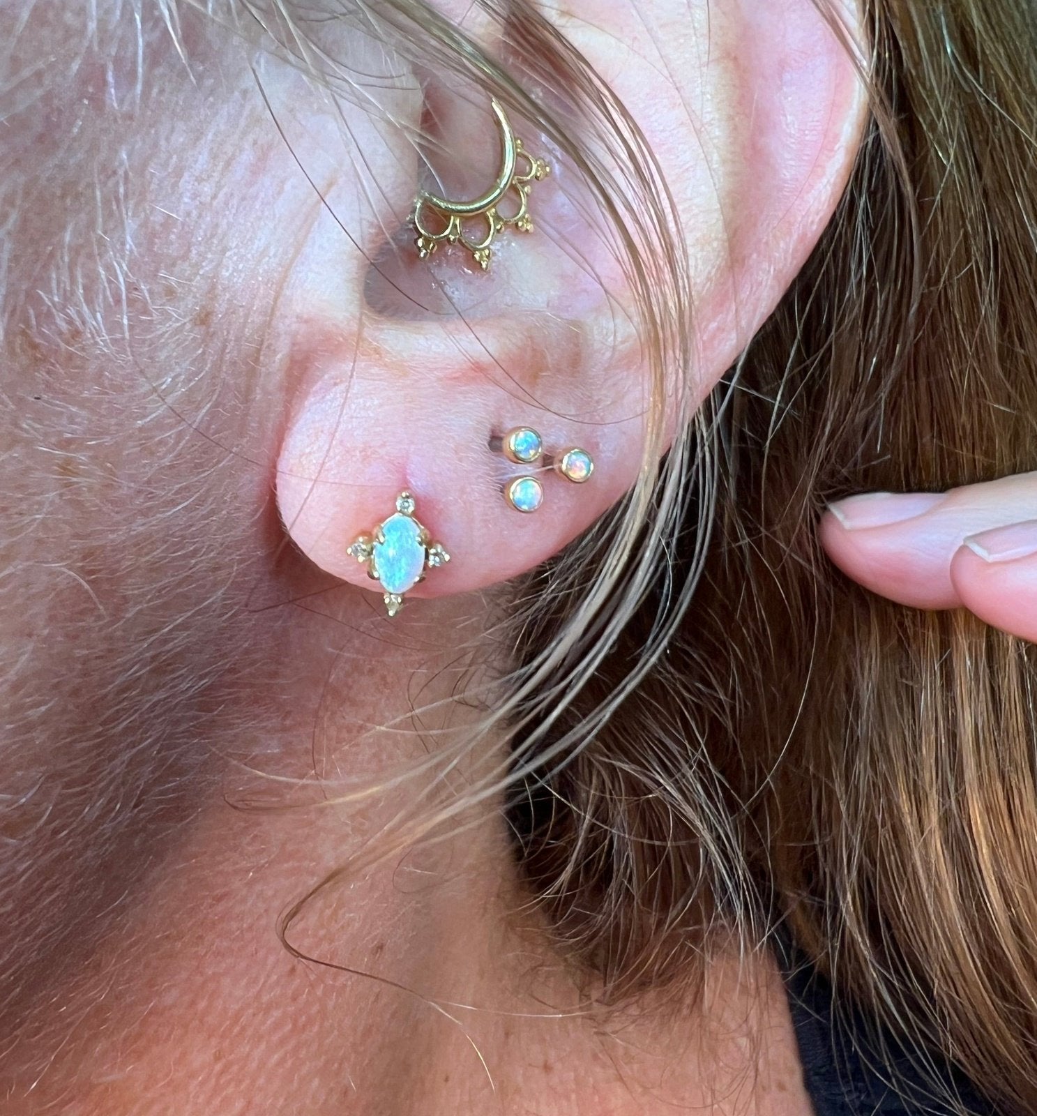 10k Gold Australian Crystal Jelly Opal Earrings w Diamonds. TINY! *Video*