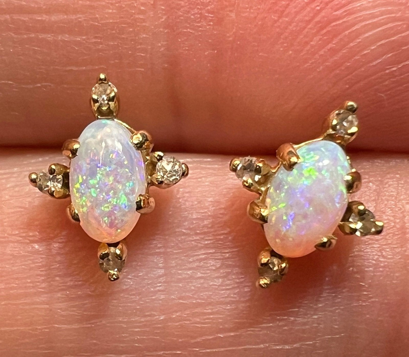 10k Gold Australian Crystal Jelly Opal Earrings w Diamonds. TINY! *Video*