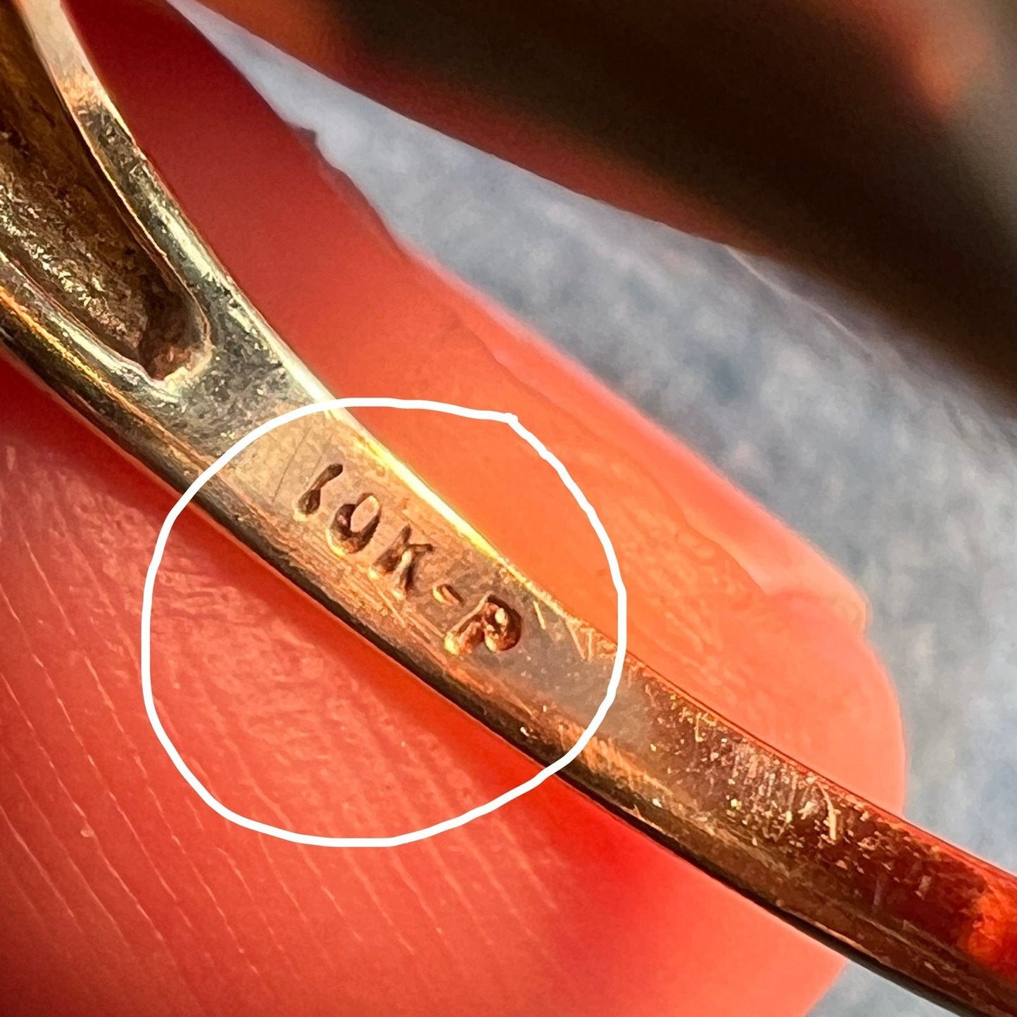 10k Gold Carved Moonstone Ring w Diamonds. Tiny!! **Video**
