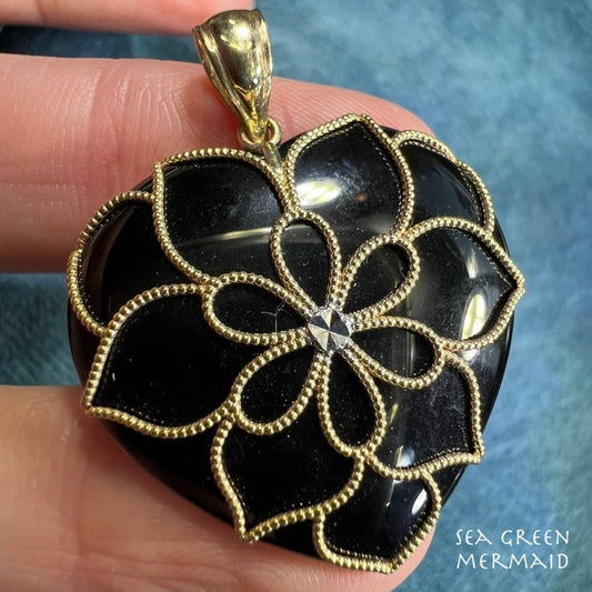 10k Gold Lotus Blossom Mandala Onyx Heart Medallion Pendant. 1.4"