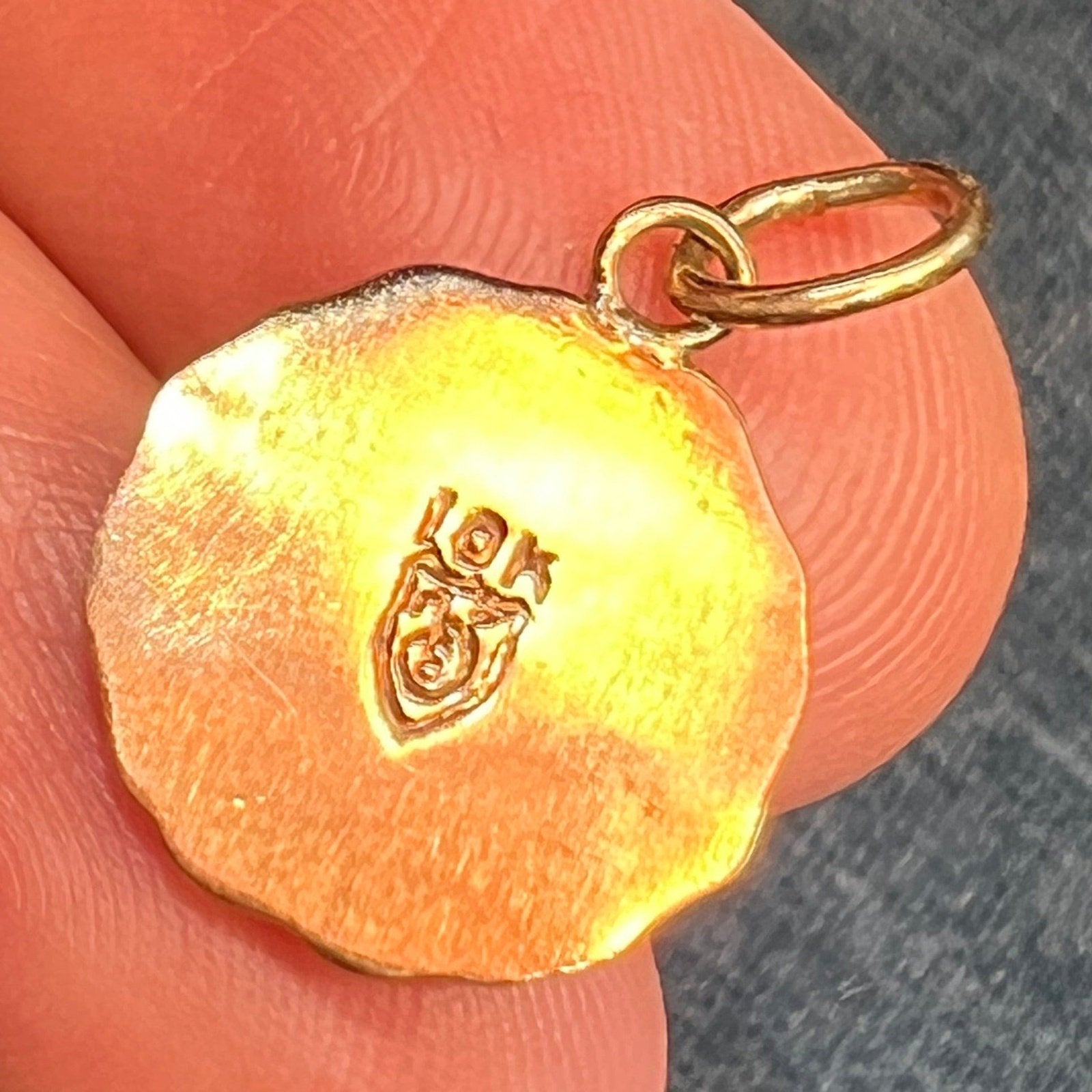 10k Gold MIT Mass Inst of Technology Insignia Class Pendant. Pearls