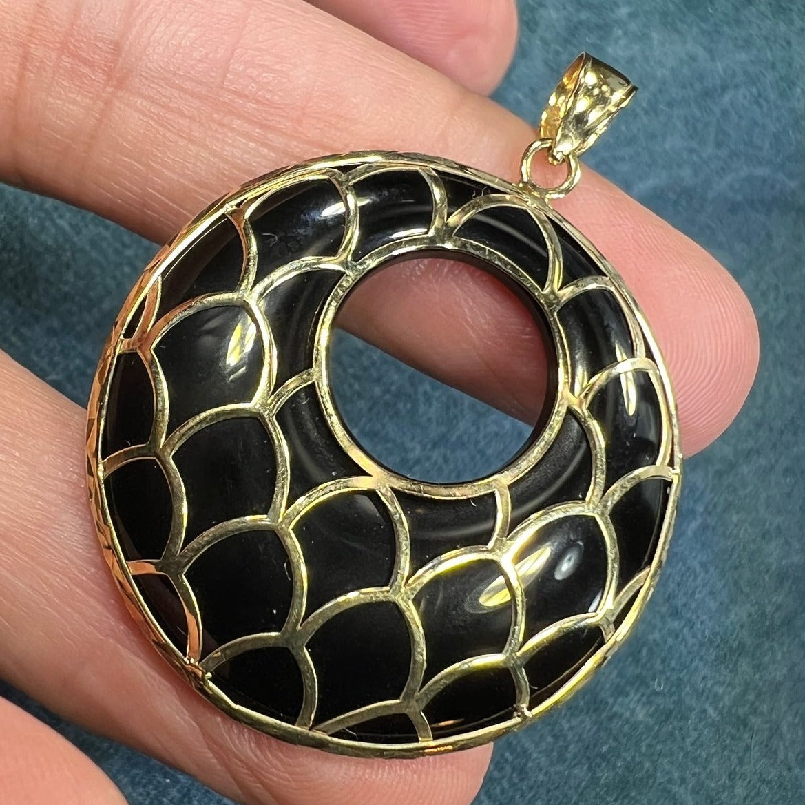 10k Gold Mermaid Filigree Onyx Circle Medallion Pendant. 1.75"