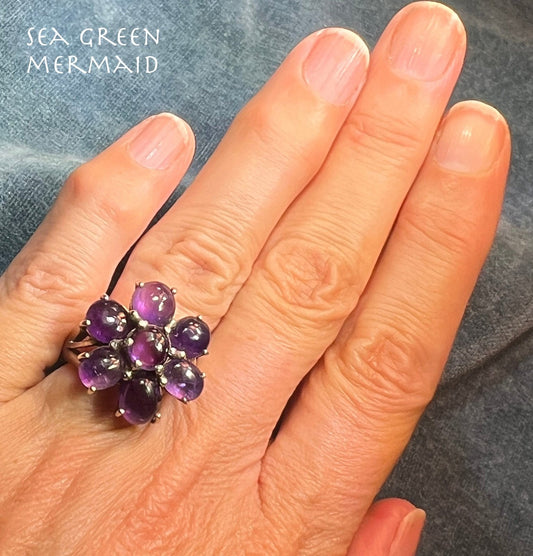 10k White Gold 8 TCW Cabochon Amethyst Flower Ring. 1" + 8g