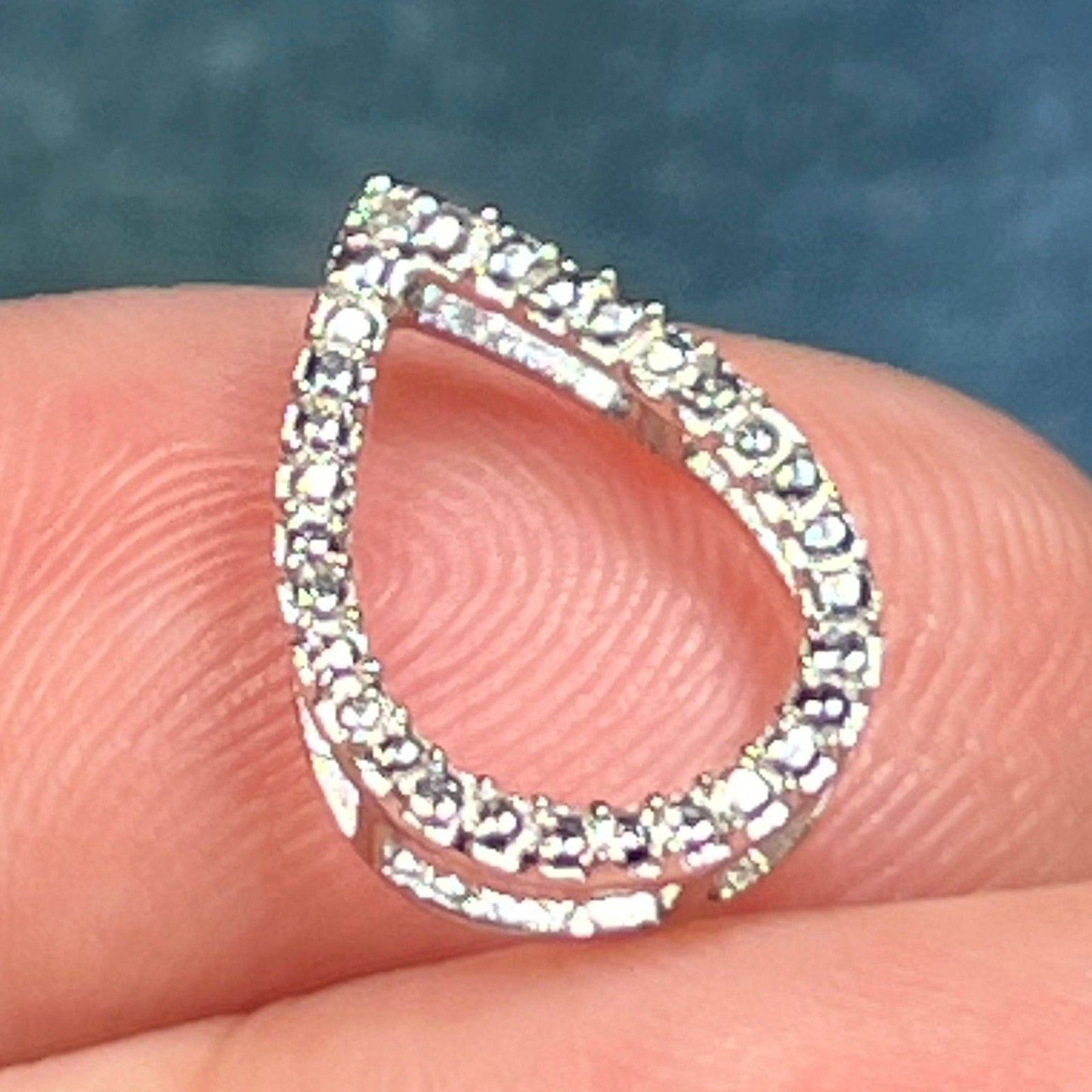 10k White Gold Diamond Teardrop Pendant. Small