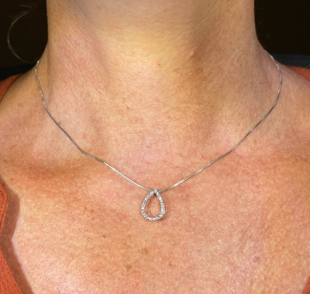 10k White Gold Diamond Teardrop Pendant. Small