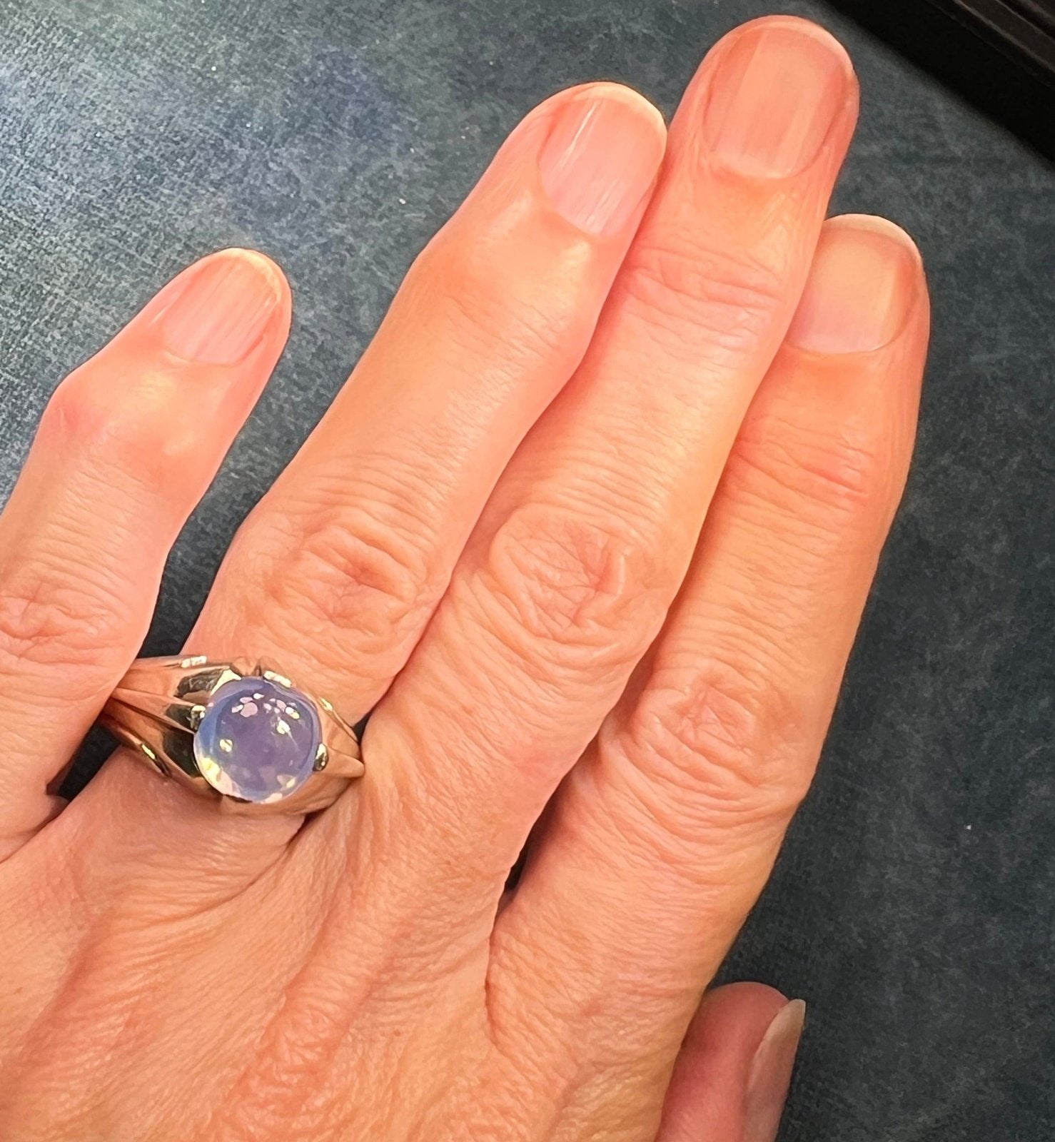 Blue sapphire cheap cabochon ring