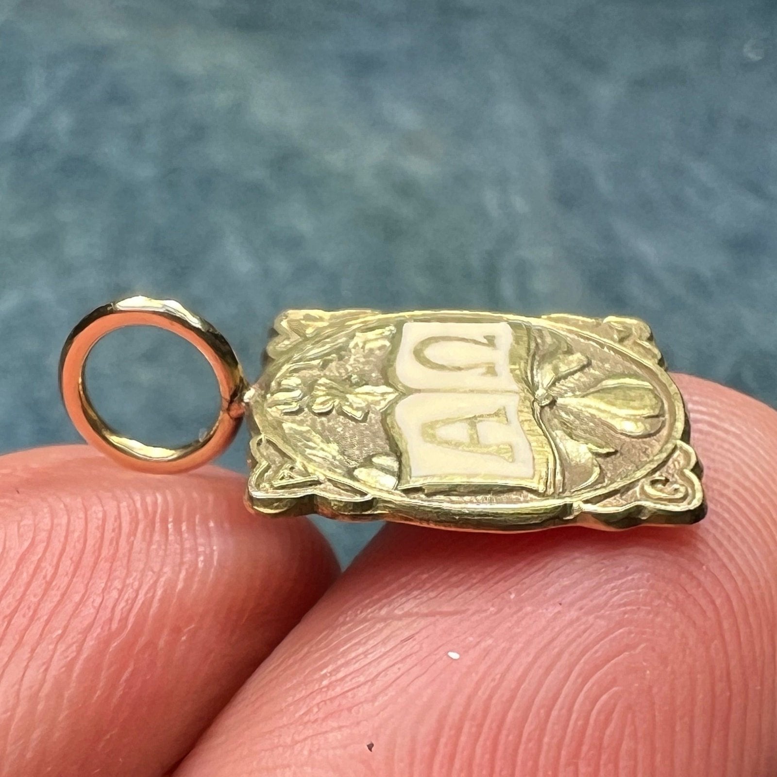 10k Yellow Gold "Alpha to Omega" Engraved Pendant. Antique